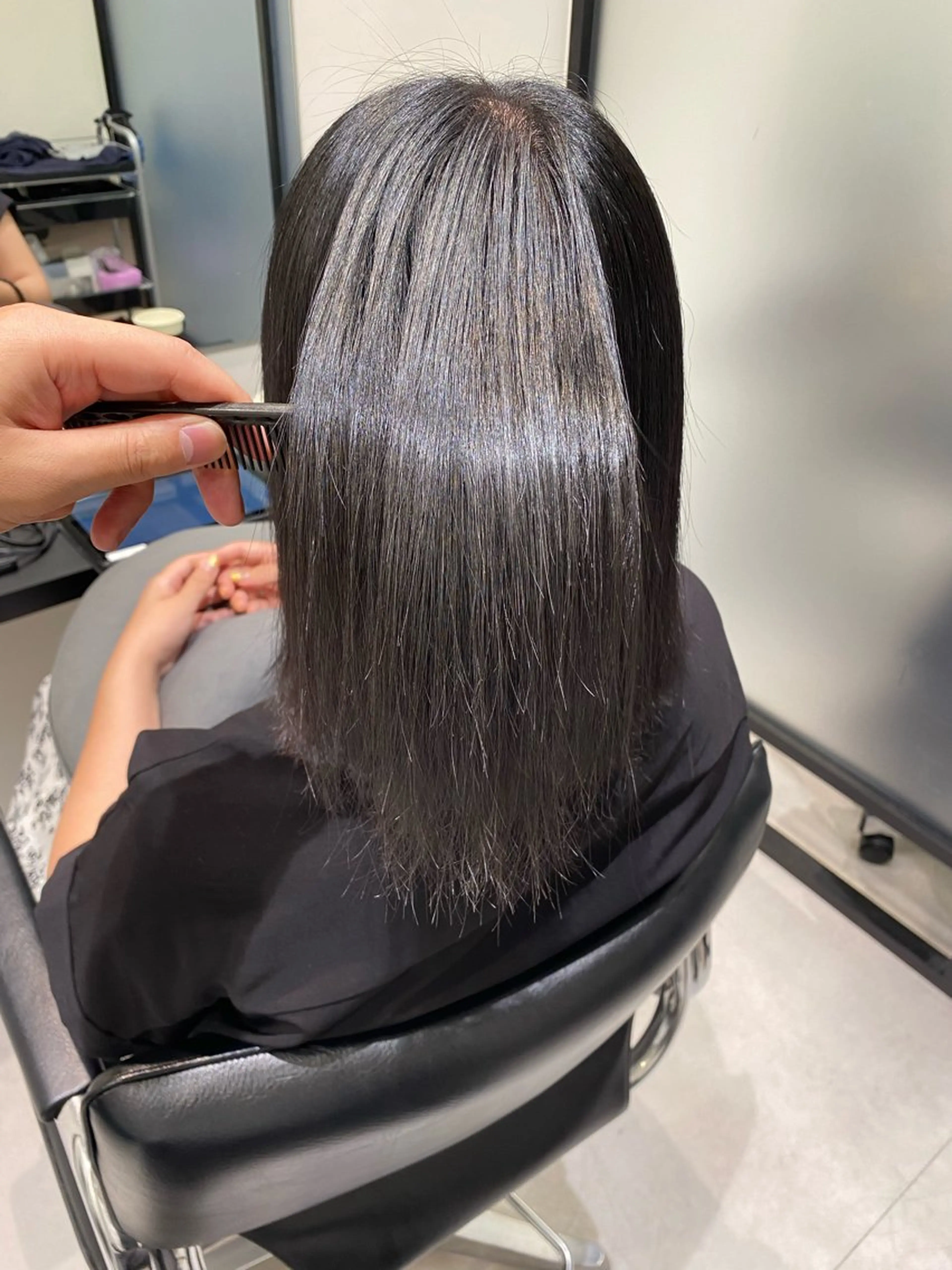 ミディアム ヘアカラー トリートメント 髪質改善水素TR× レイヤーカット/熊澤のヘアスタイル