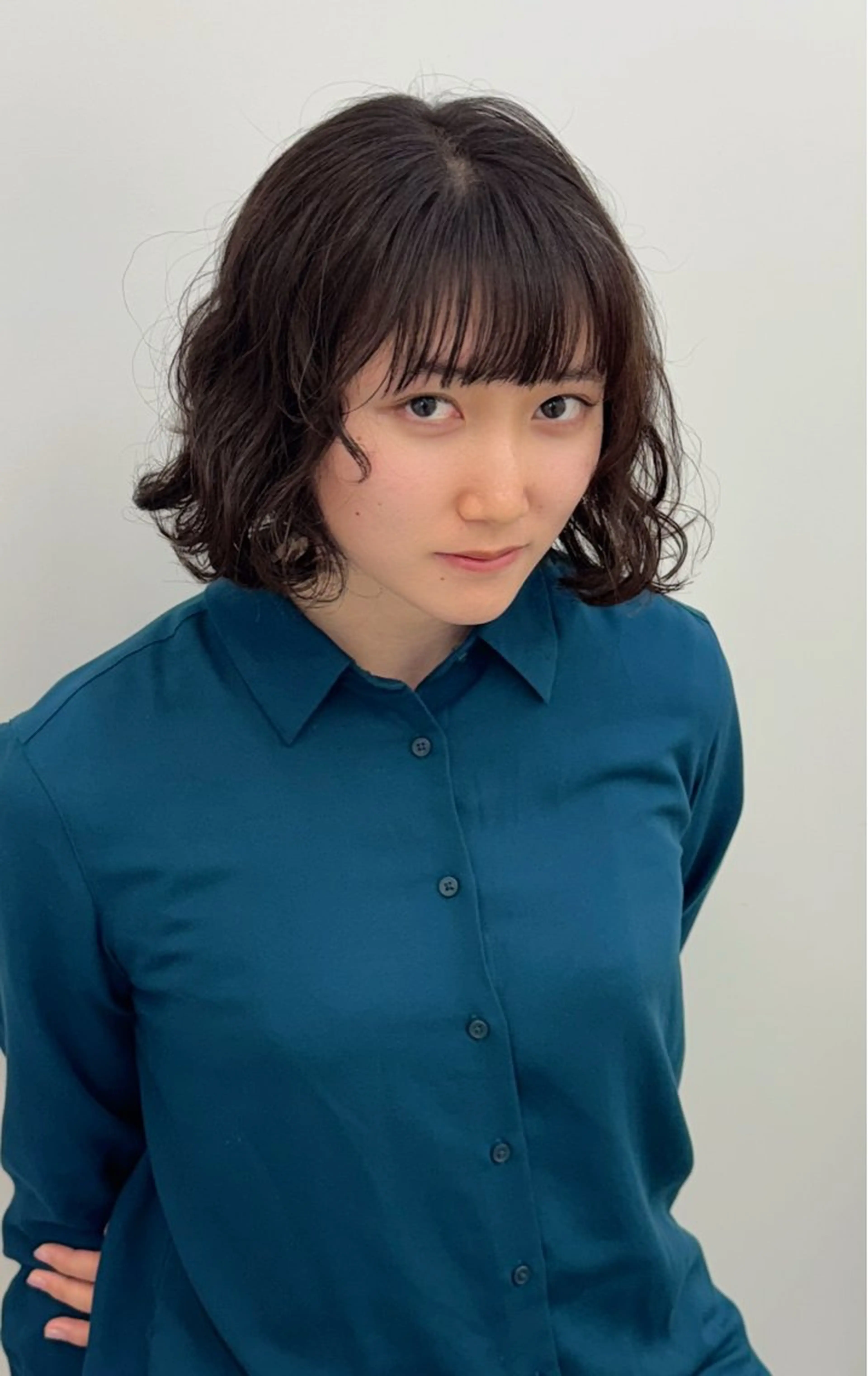 ショート パーマ ARMONY OMOTESANDO所属・本田秀幸 コテ巻き風パーマのヘアスタイル