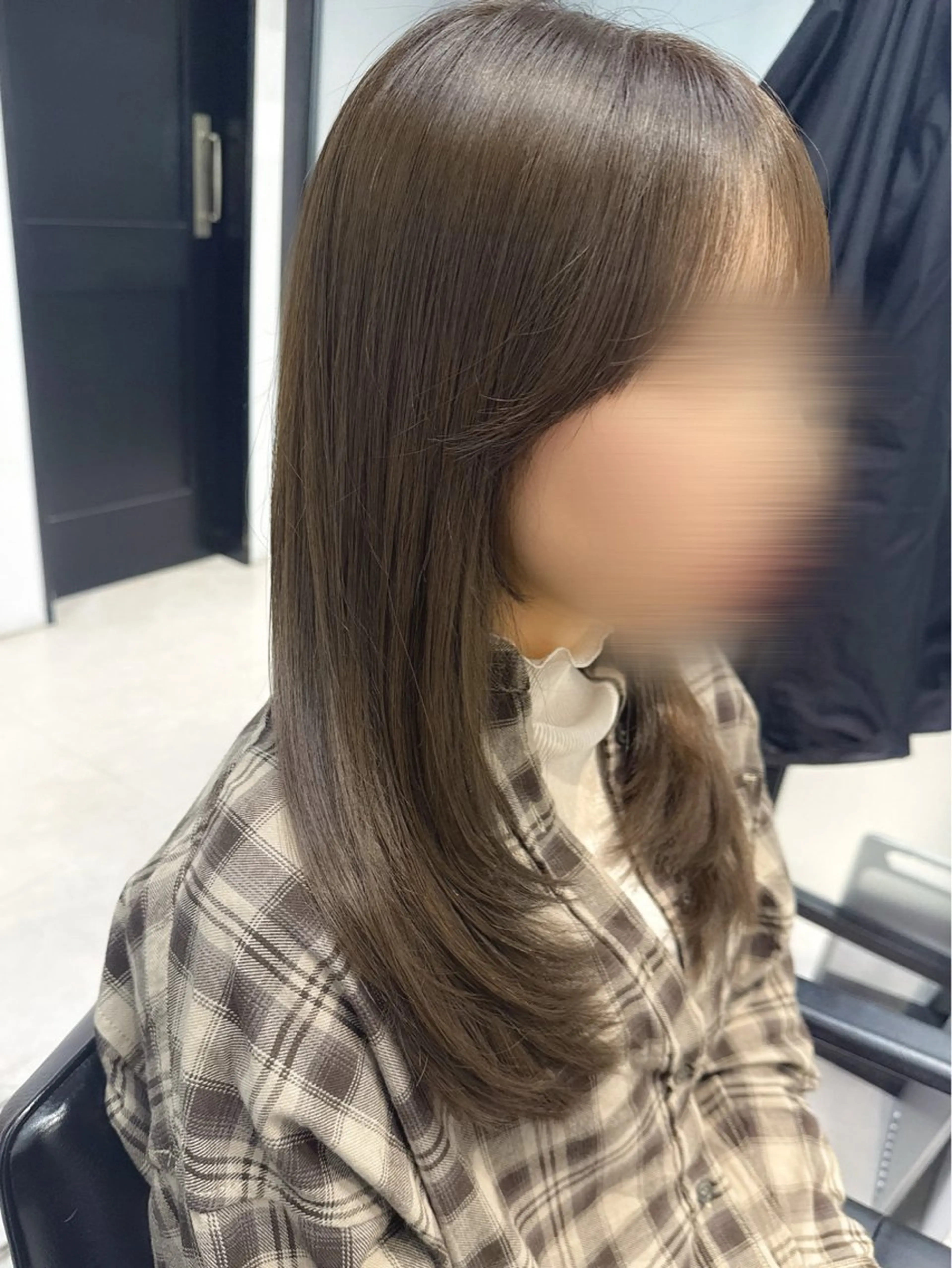 ミディアム レイヤーカット nui所属・ﾚｲﾔｰ.ﾍｱｾｯﾄ 🤍宮本しおりのヘアスタイル