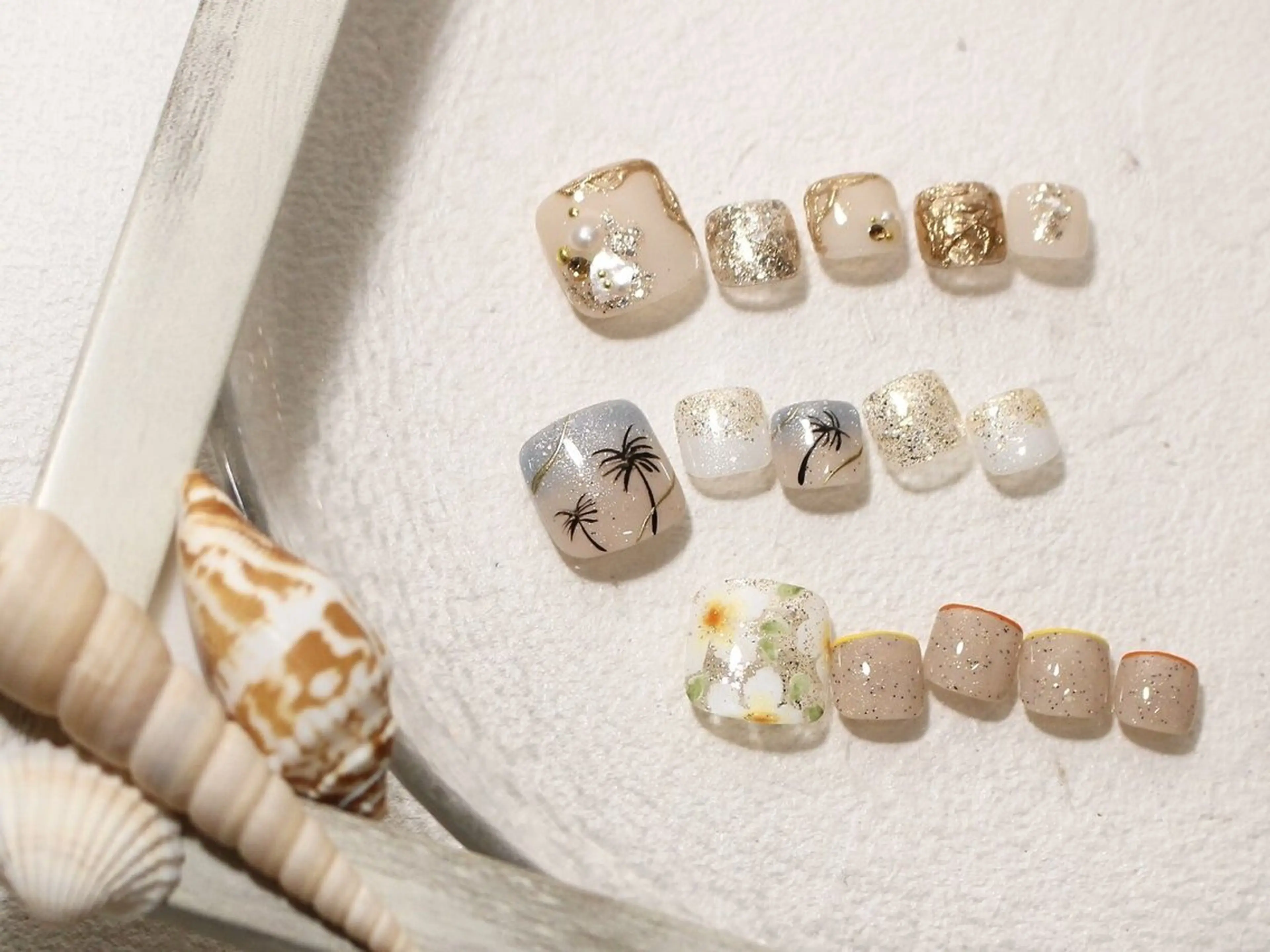 ネイル フットネイル Crea la Luce 天神西通り店【クレアラルーチェ】所属・𝐚𝐢𝐤𝐚 【nail】のネイルデザイン