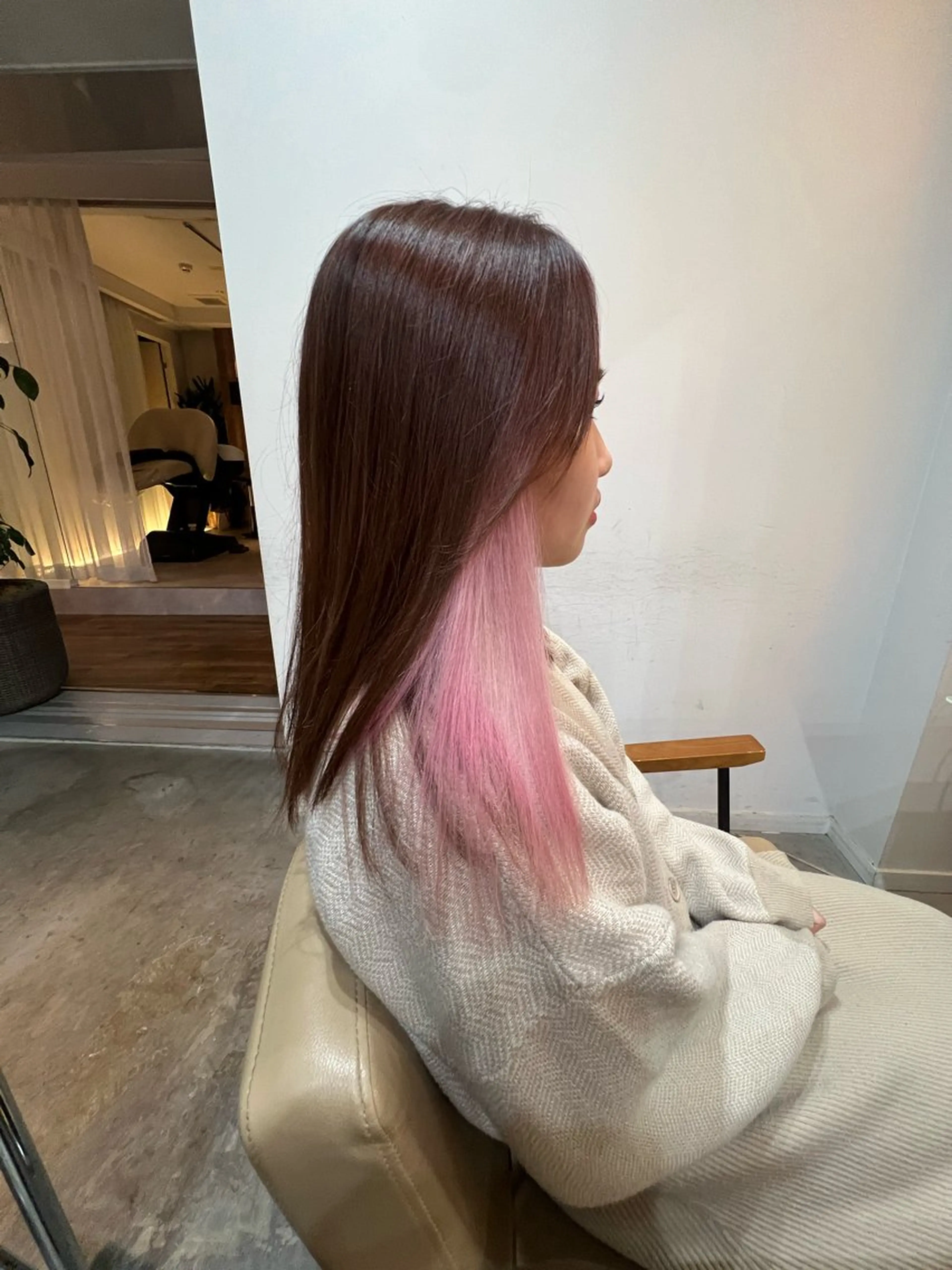 カラー tricot AVEDAららテラス北綾瀬所属・🌏tricot AVEDA 上地のヘアスタイル