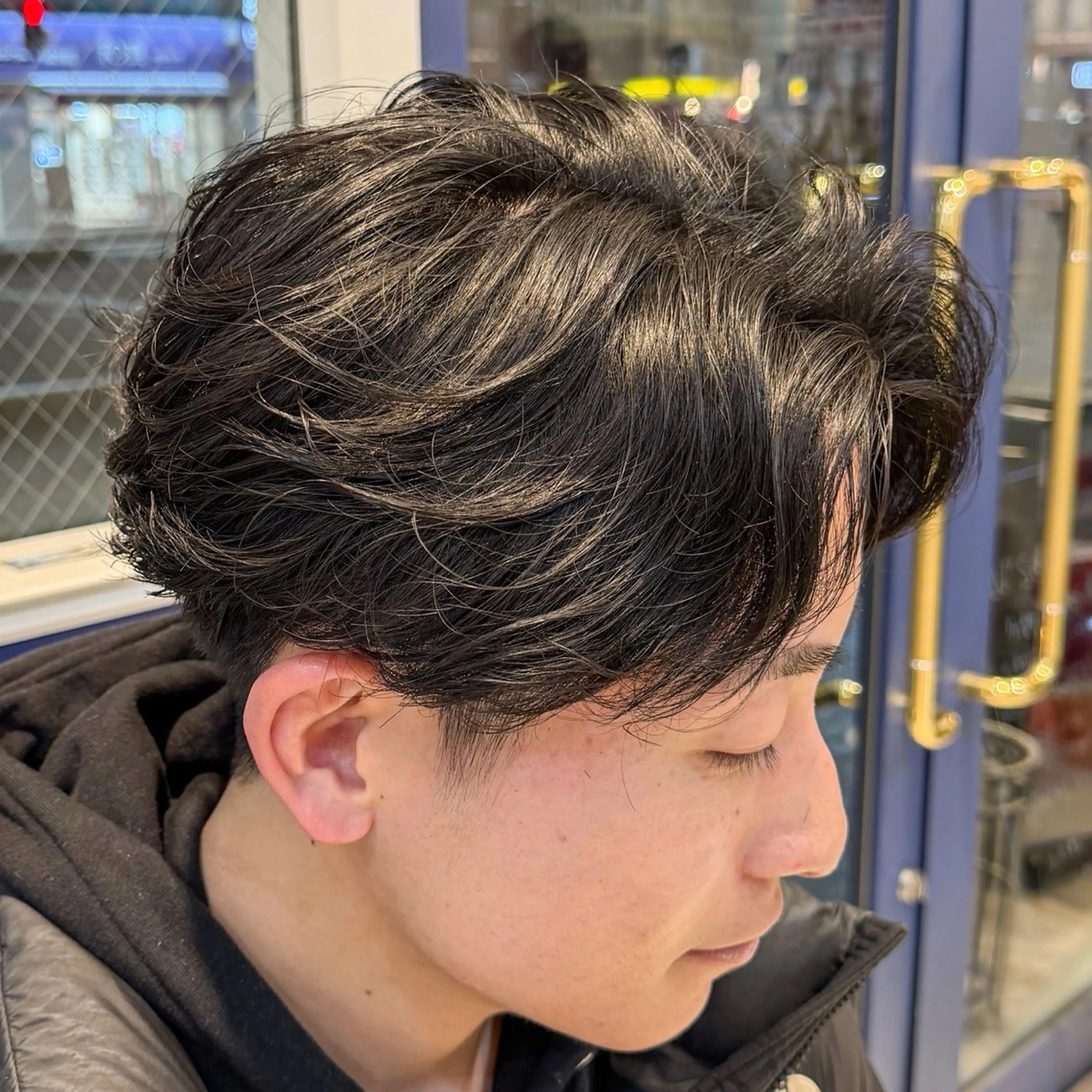 ショート パーマ メンズ フェザーパーマ メンズパーマ カット 吉田 新平のヘアスタイル