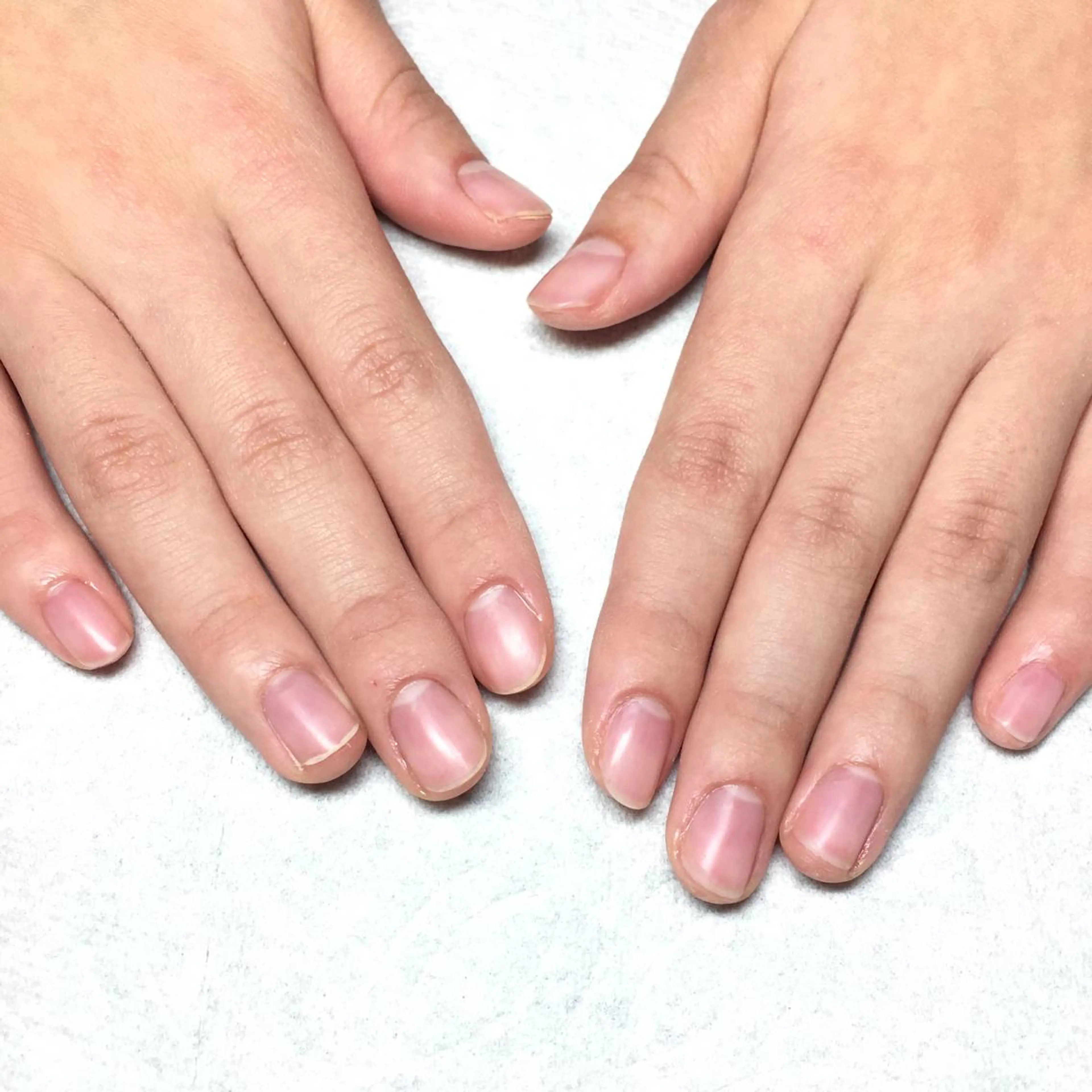 ネイル THECOLORS所属・近貞 莉奈のネイルデザイン