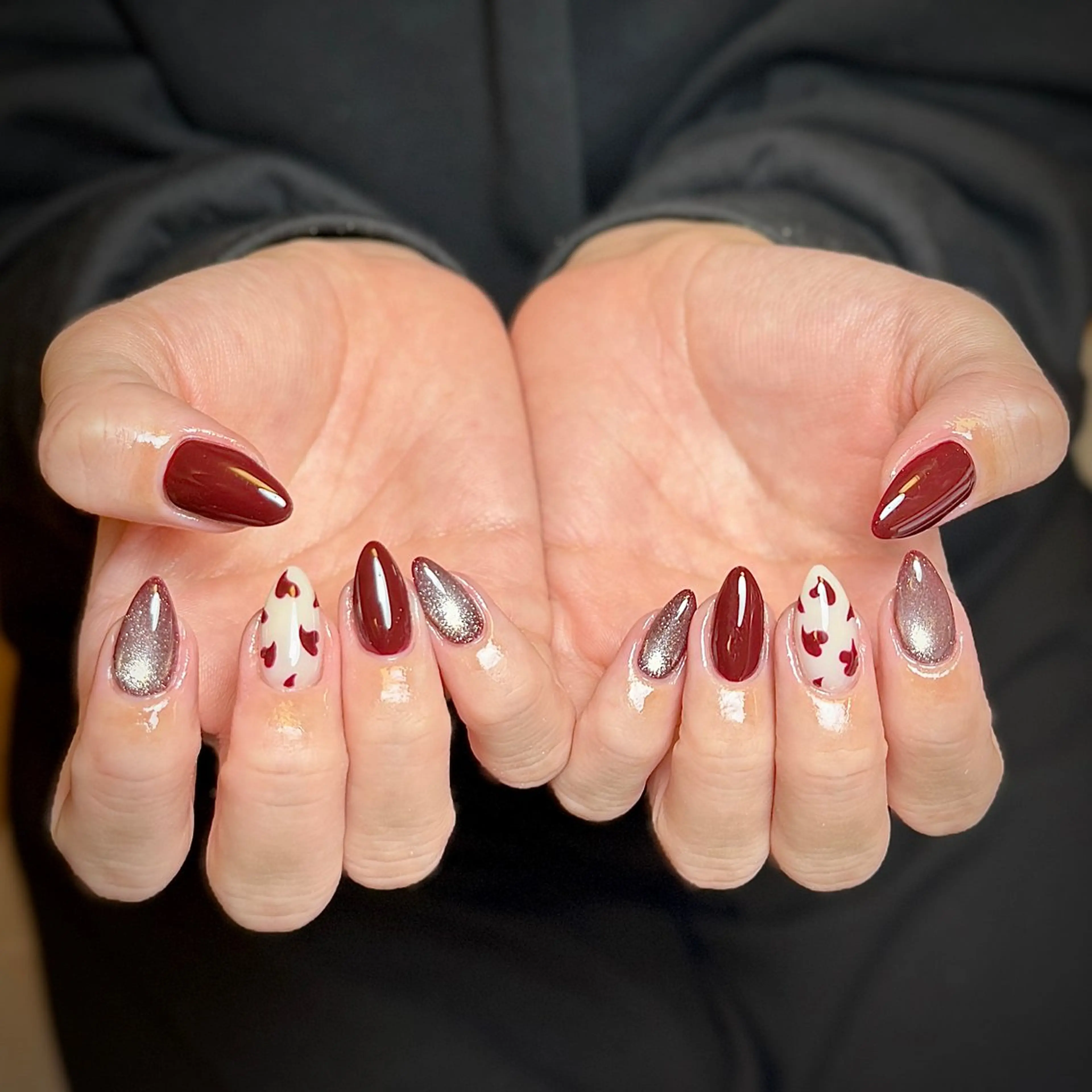 ネイル ボルドー ブラウン チークネイル ドット フットネイル ハンドネイル ハンドケア は なのネイルデザイン