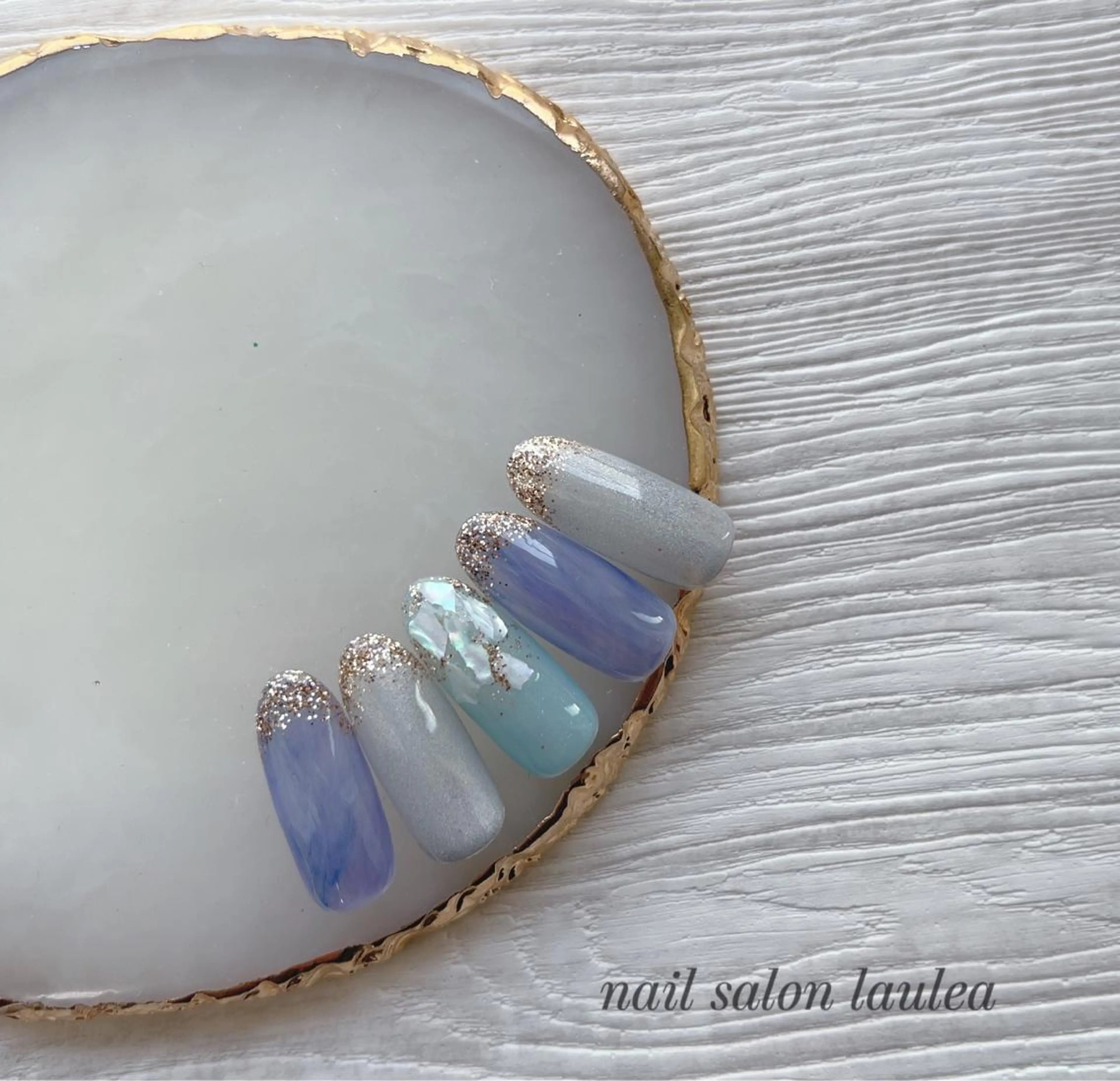 ネイル ラメ(グリッター) ニュアンスネイル 夏ネイル ハンドネイル nail salon Lauleaのネイルデザイン