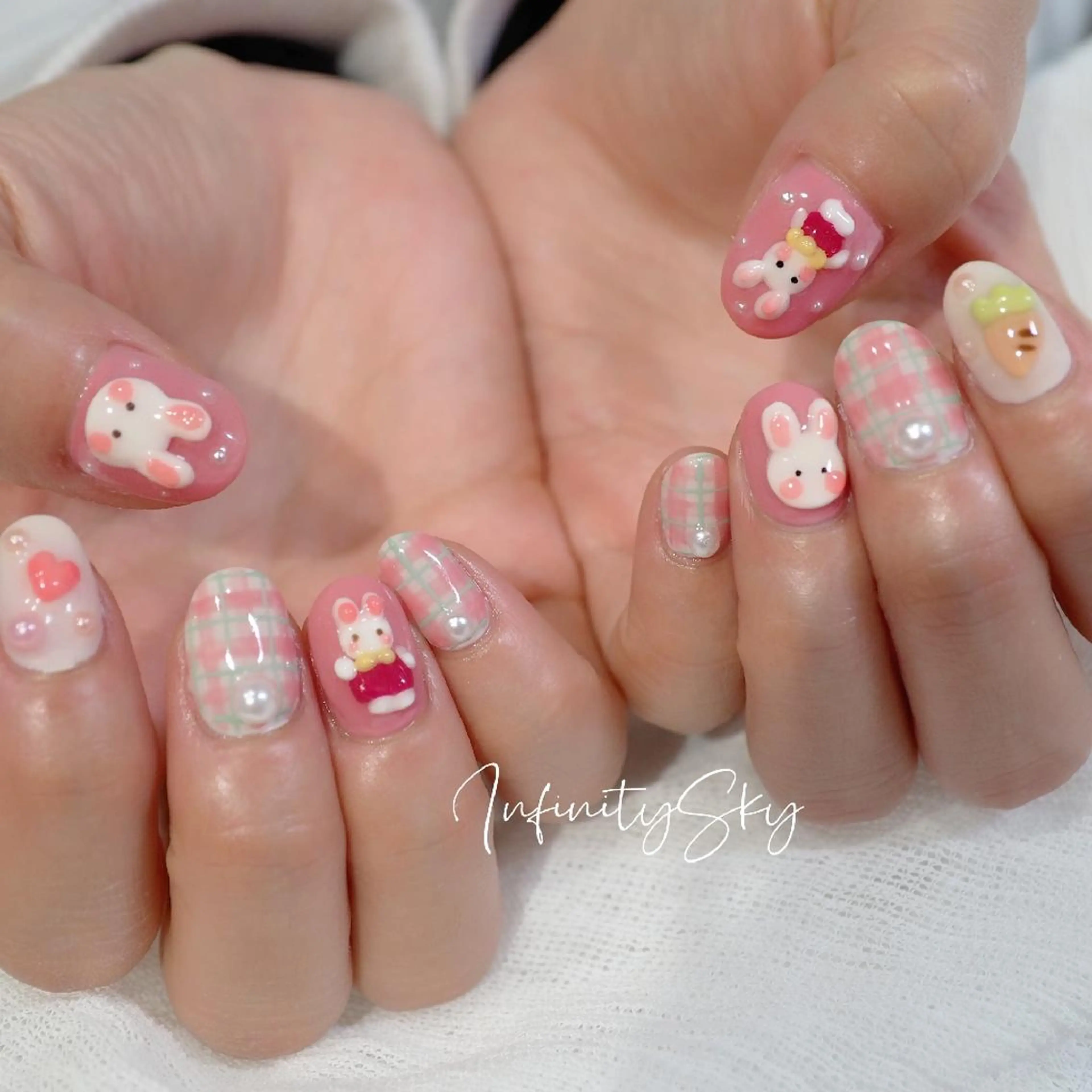 ネイル infinity skyのネイルデザイン