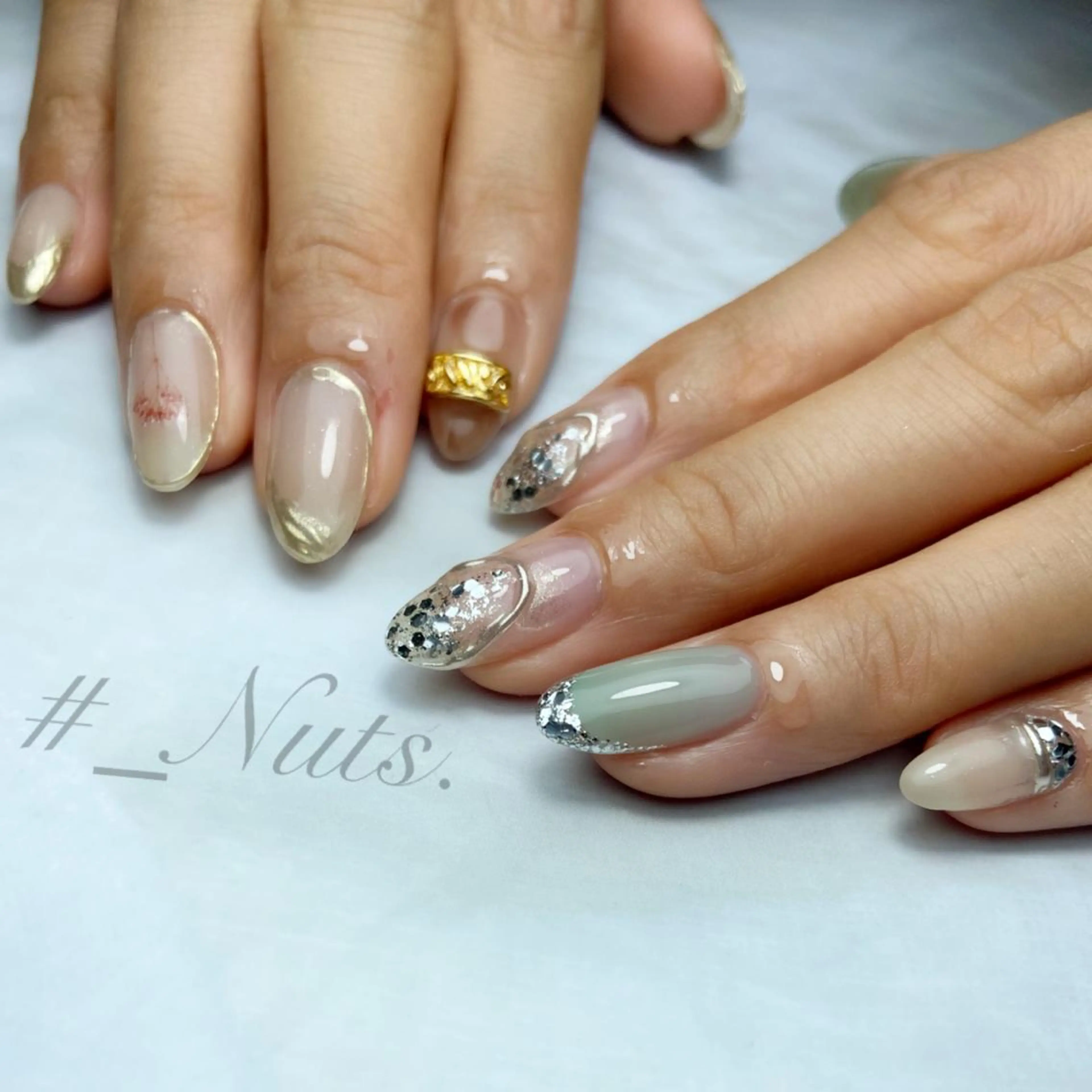 ネイル フレンチネイル ミラーネイル 土居 夏美のマツエク・マツパデザイン