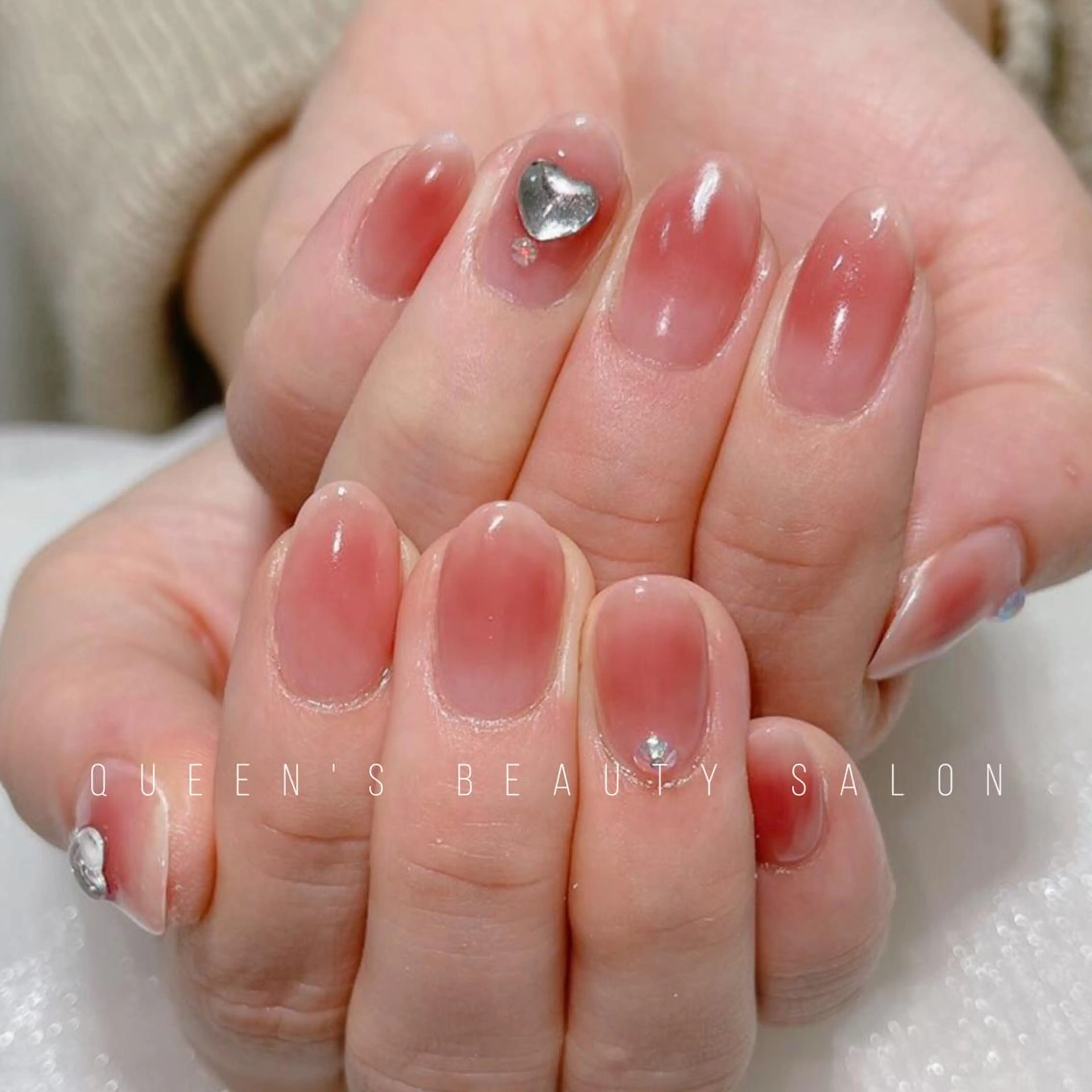 ネイル ハンドネイル Queen’s 歌舞伎町店のネイルデザイン