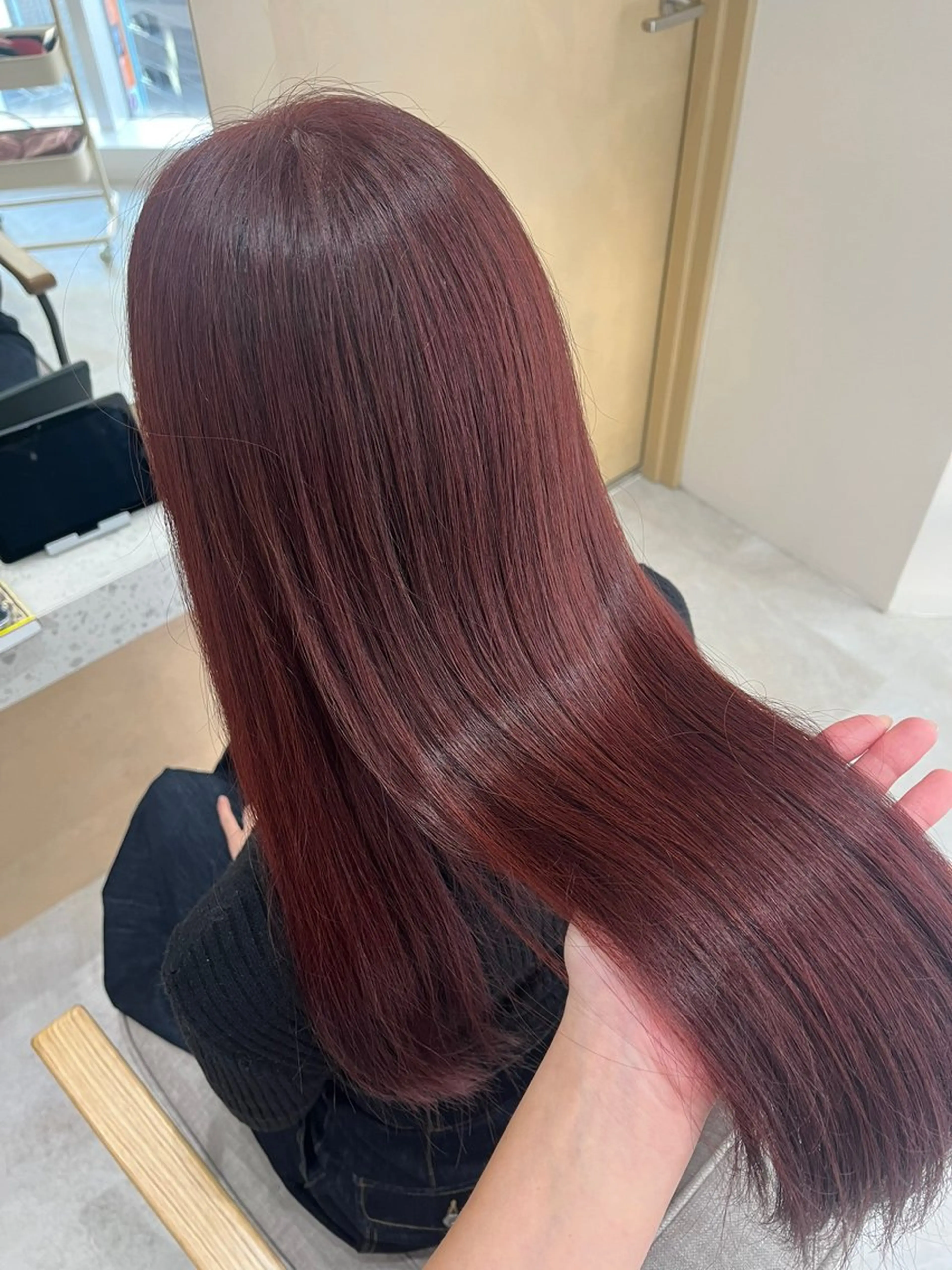 ロング カラー ヘアアレンジ カット ヘアカラー トリートメント 暖色韓国ヘア🤍 保科侑花のヘアスタイル