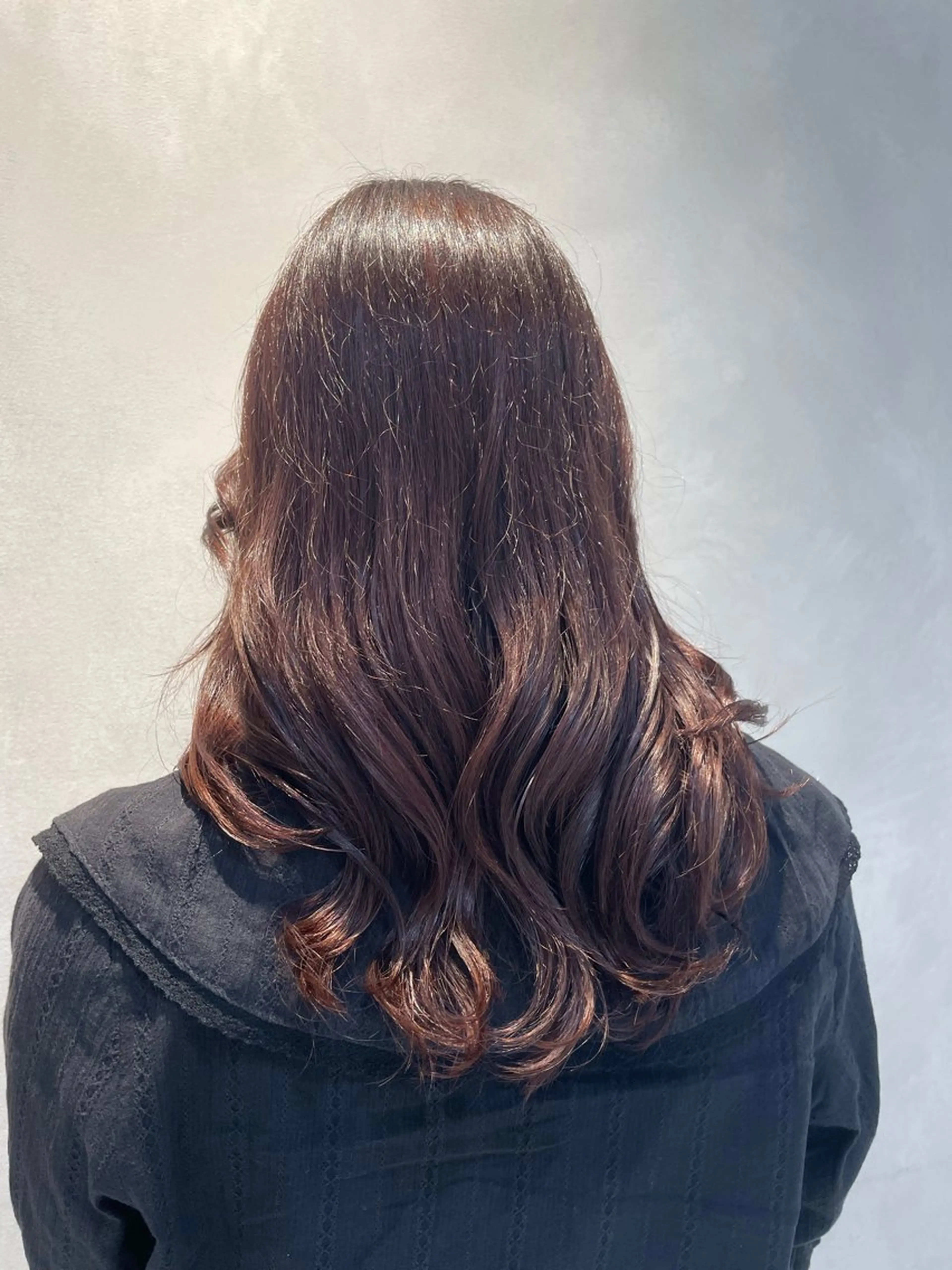 セミロング カット ヘアカラー 酒井 彩希のヘアスタイル