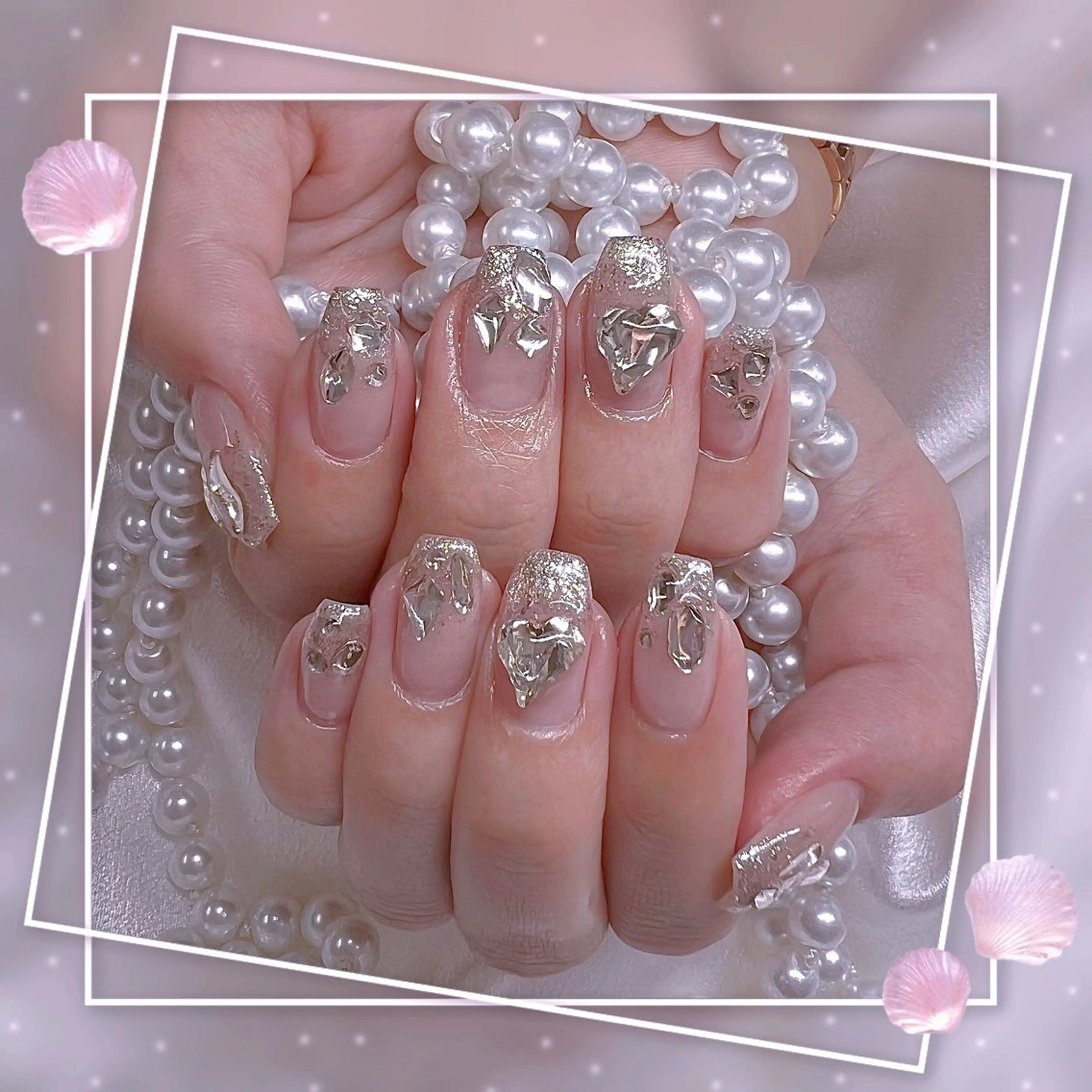 ネイル フレンチネイル グラデーション キラキラネイル 韓国ネイル マグネットネイル ハンドネイル Chill Nailsalonのネイルデザイン