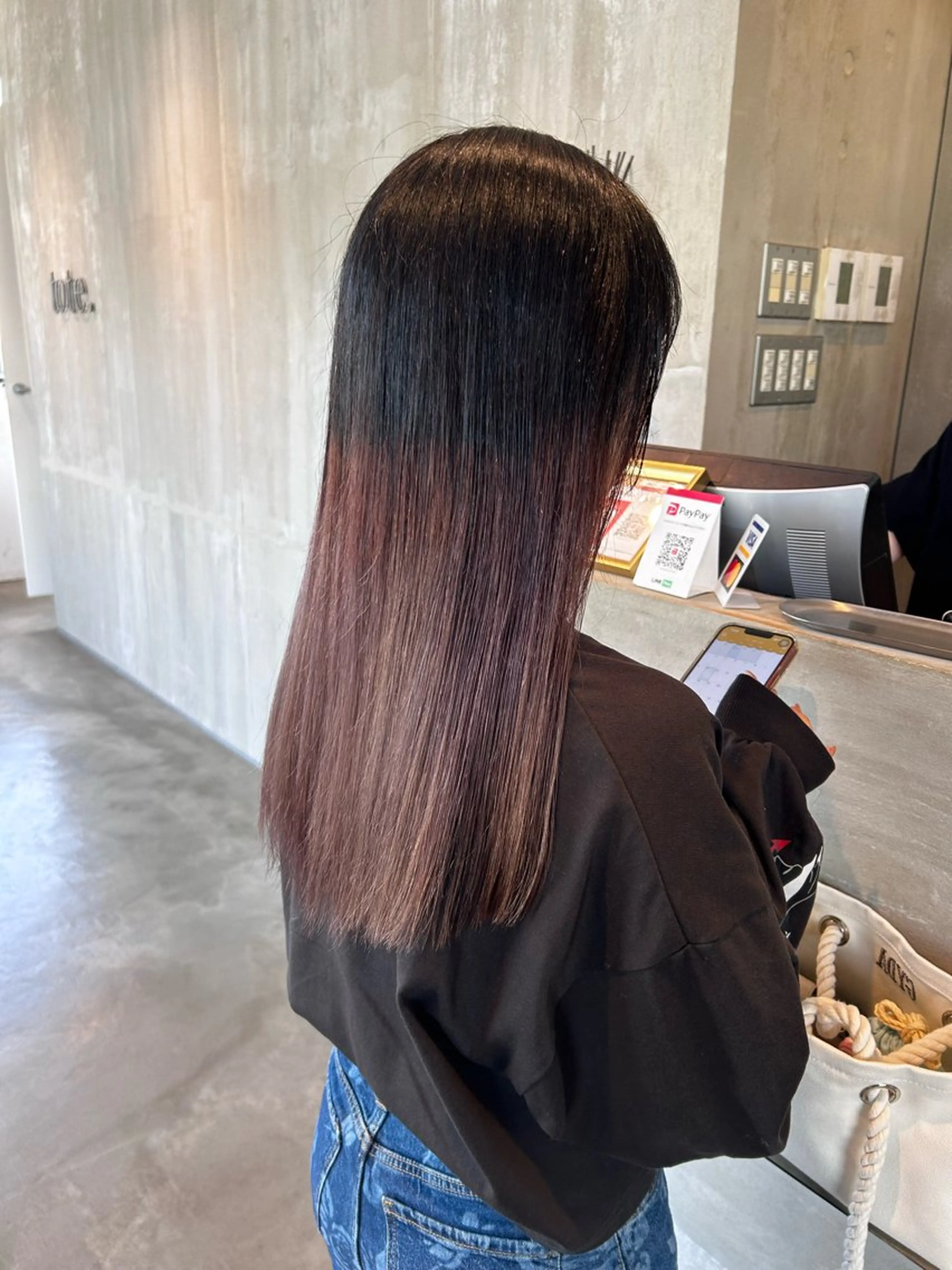 カラー tote. 成瀬晃のヘアスタイル