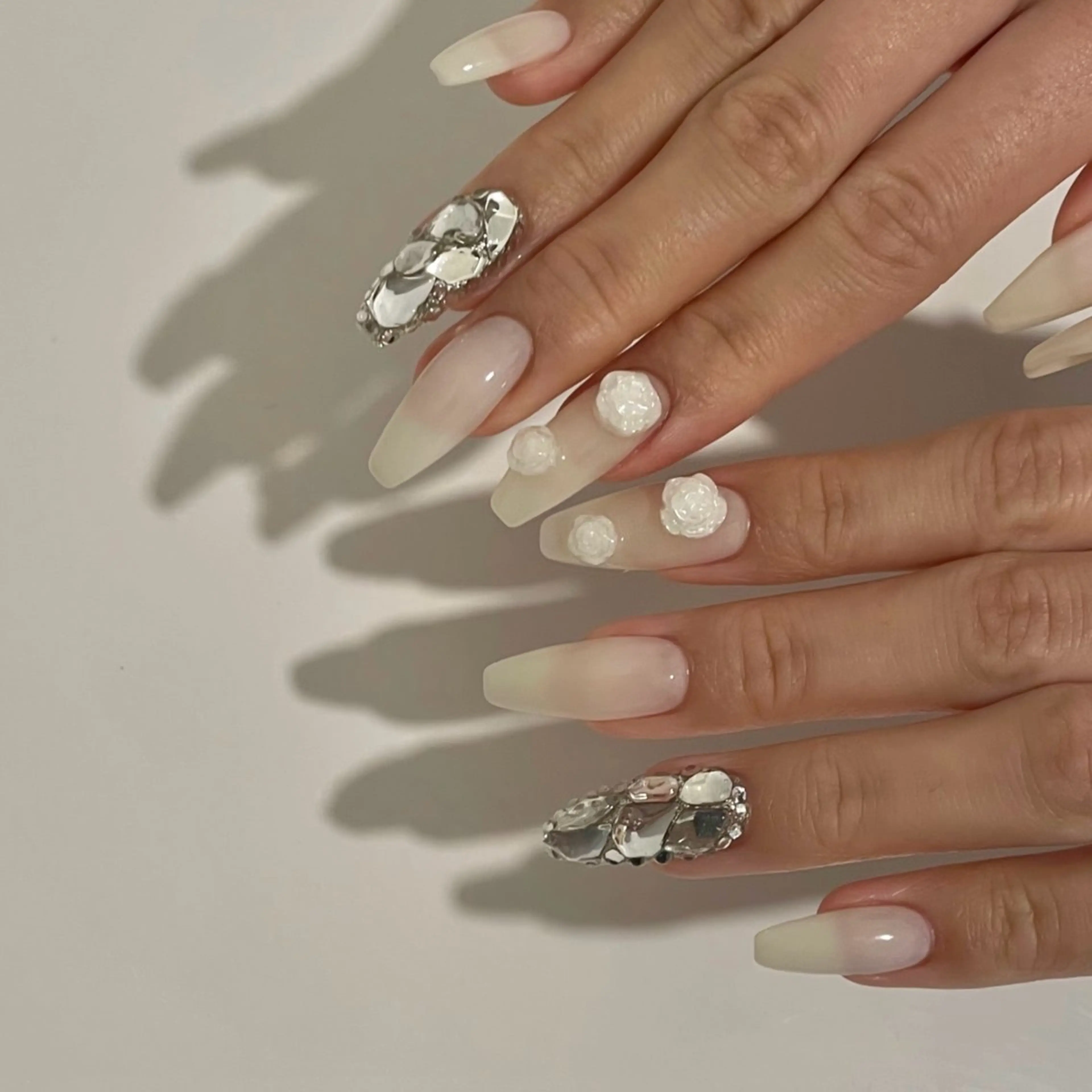 ネイル ハンドネイル ハンドケア m-nail所属・m-nail 🌙minamiのネイルデザイン