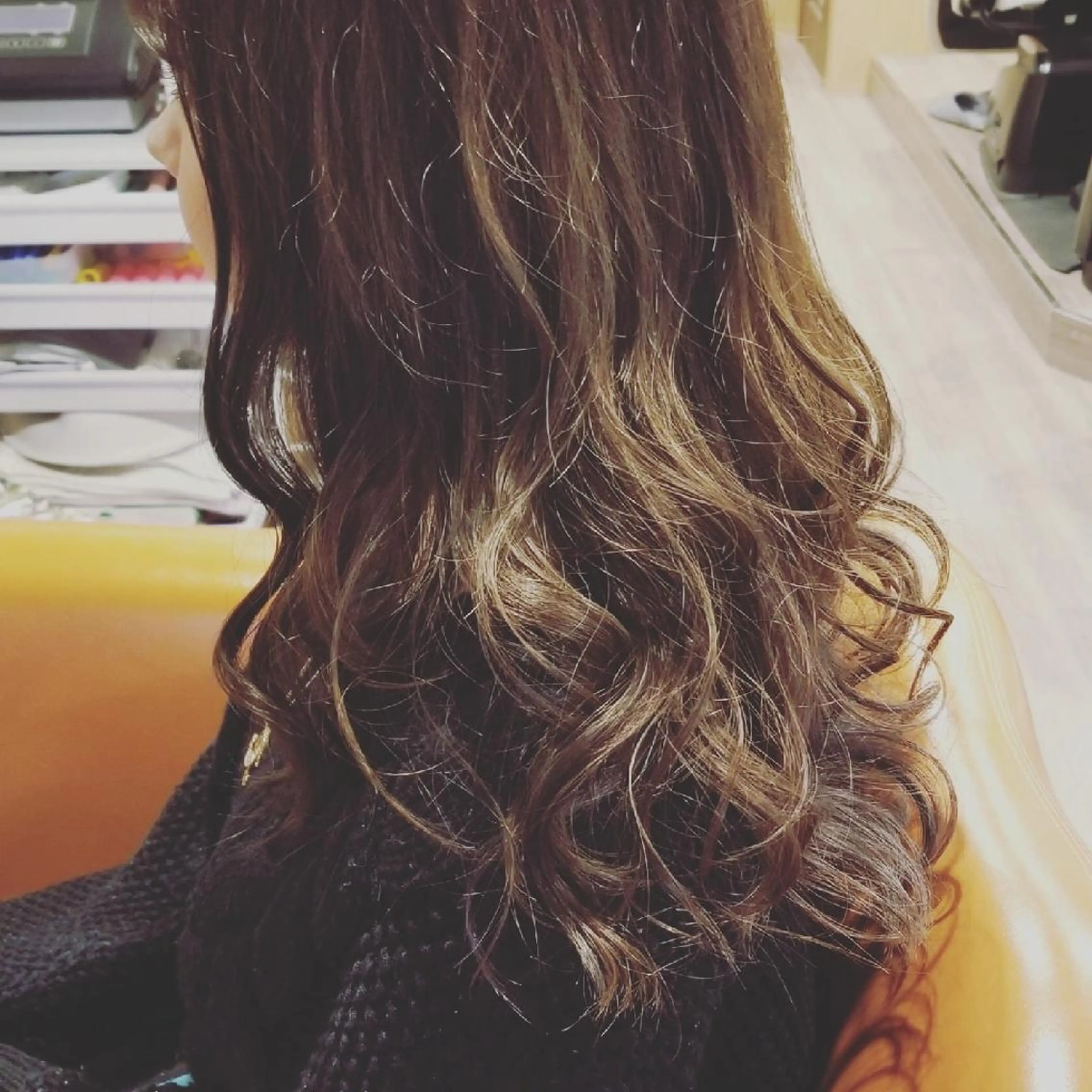 ロング カラー アディクシーカラー バレイヤージュ イルミナカラー 外国人風カラー レイヤーカット spa hair  ark 富井直美のヘアスタイル
