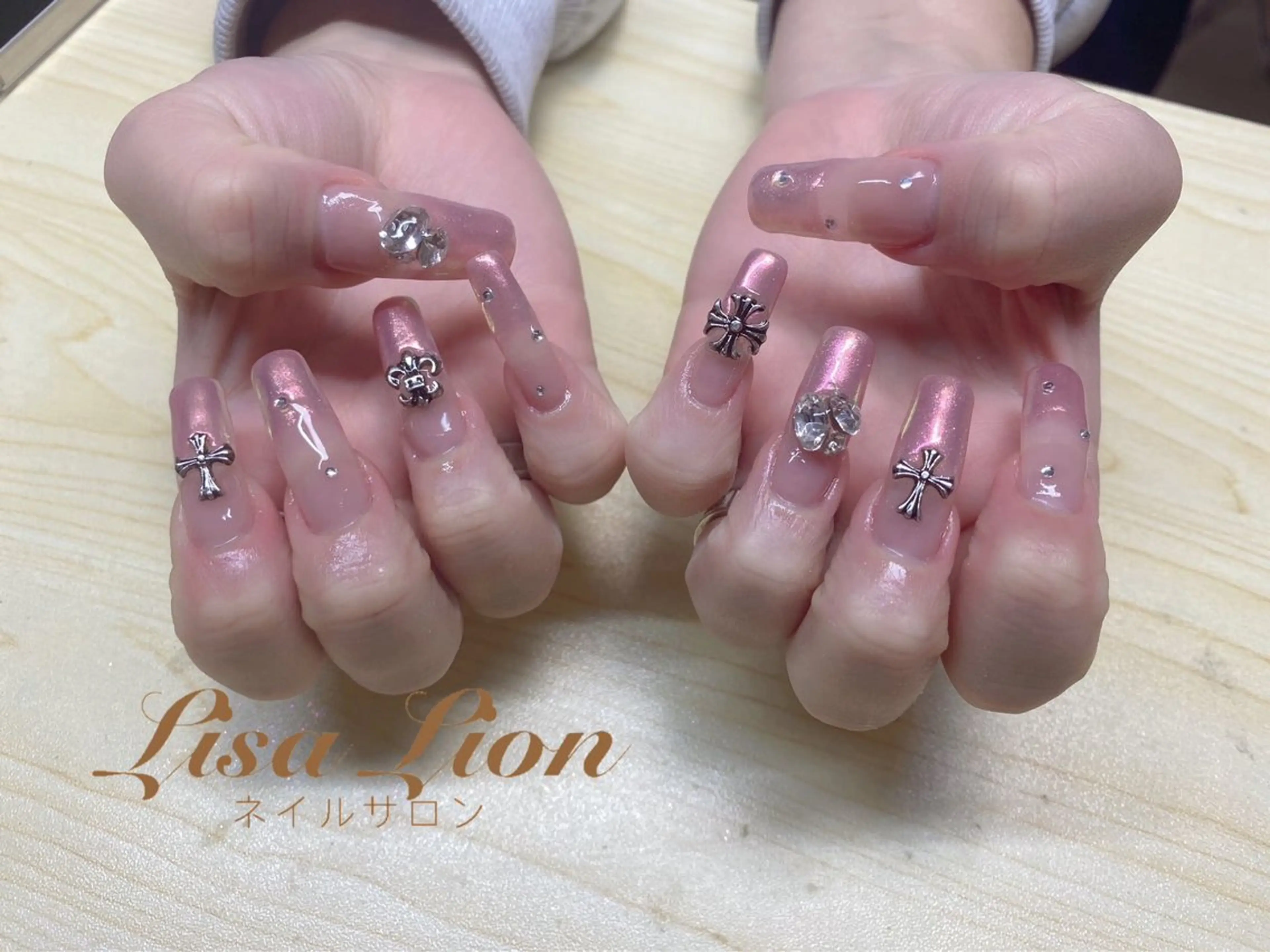 ネイル M. Tui Tuiのネイルデザイン