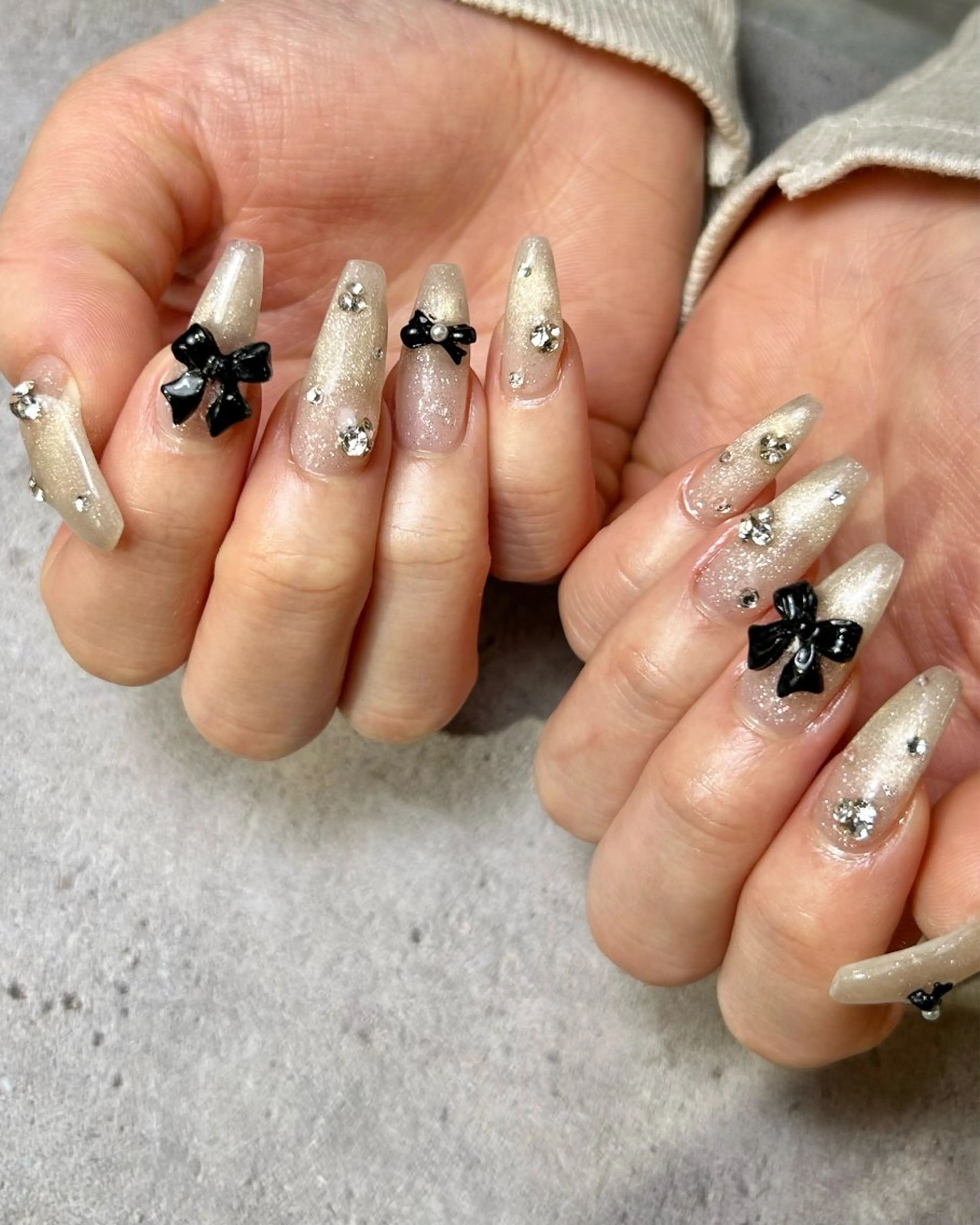 ネイル ゴールド キラキラネイル 持ち込み ハンドネイル Reflection marikoのネイルデザイン