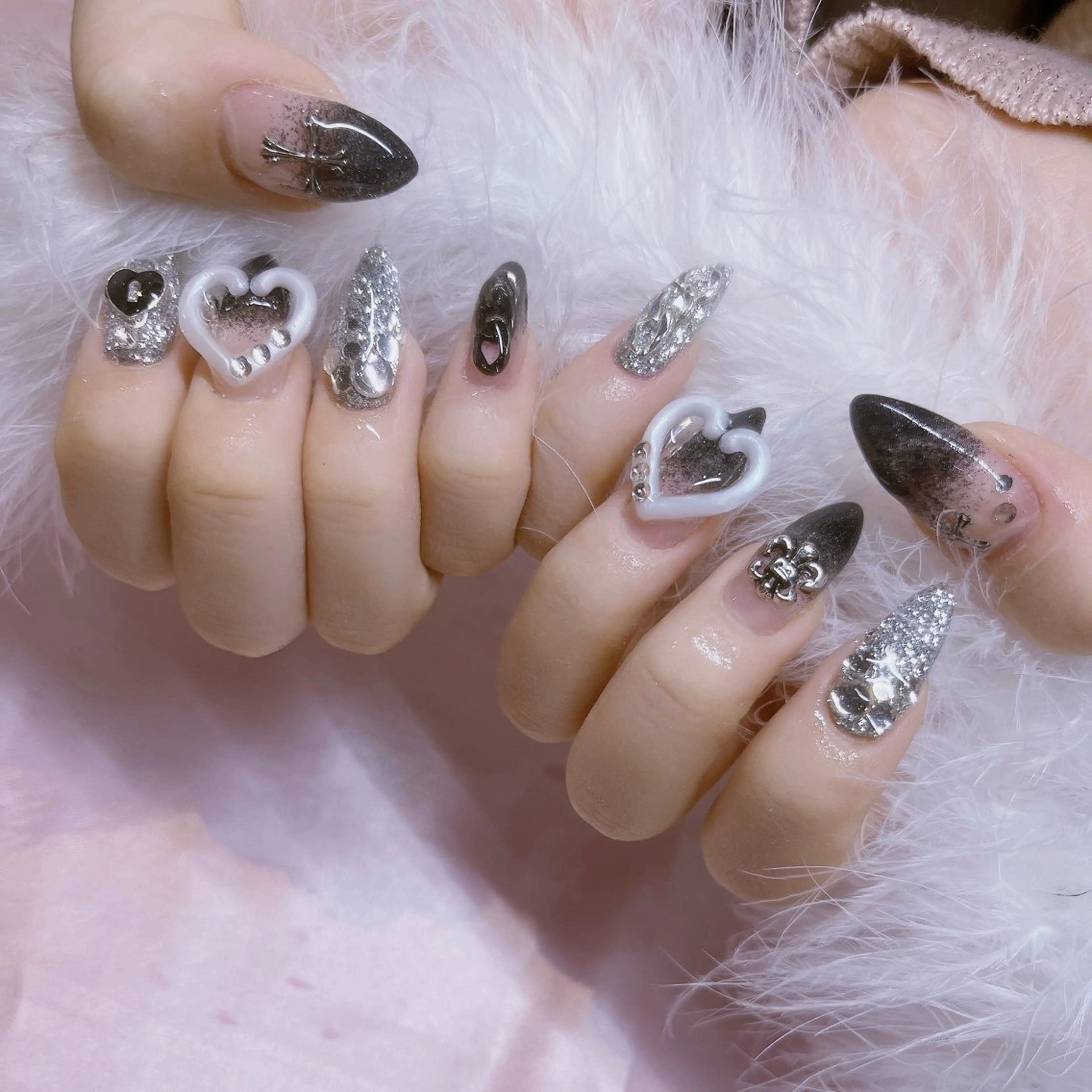 ネイル ハンドネイル CARAT/ Rinaのネイルデザイン