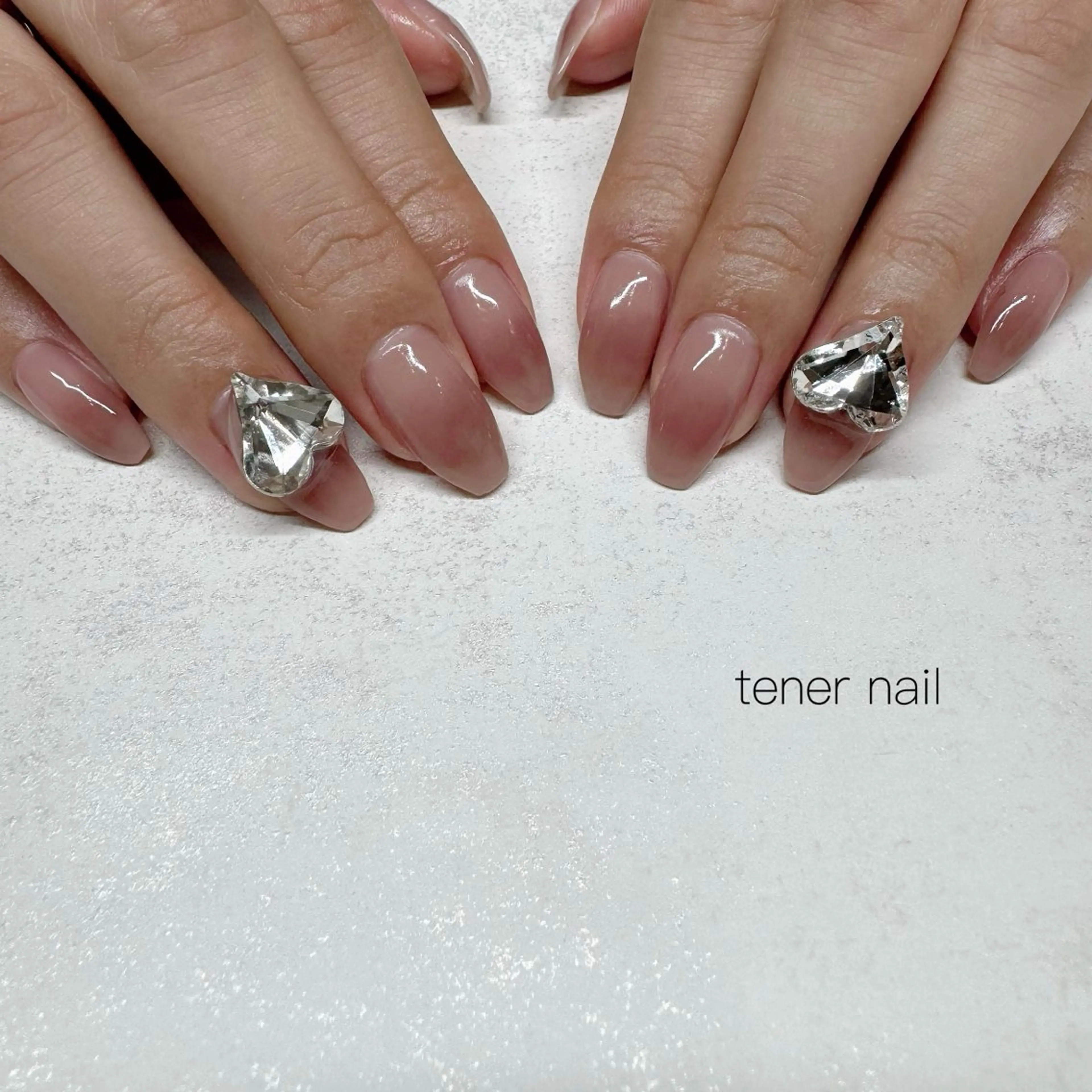 ネイル ハート ハンドネイル tener  nail  テネルネイル所属・テネルネイル tener nailのネイルデザイン