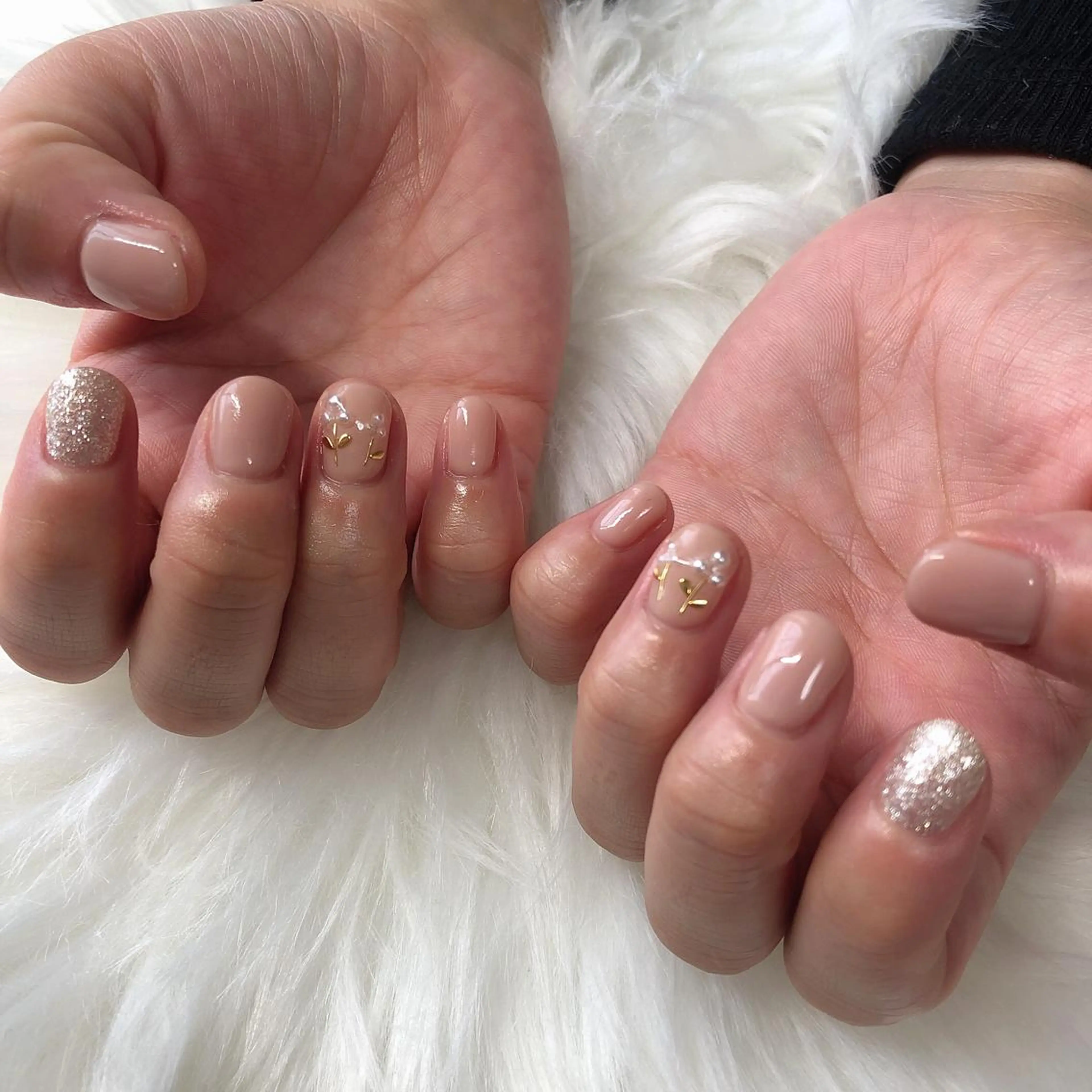 ネイル ハンドネイル 西岡 杏のネイルデザイン