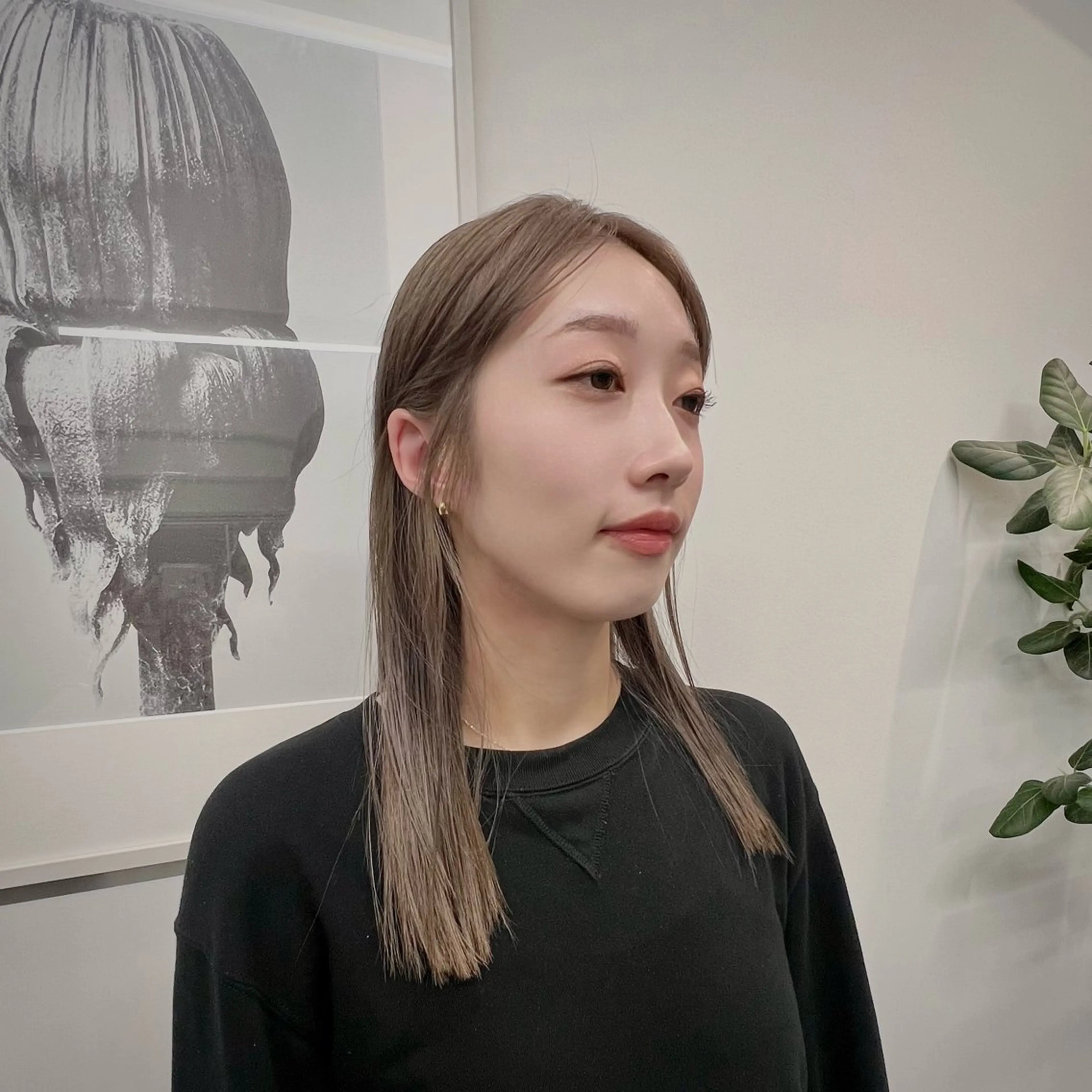 セミロング INORI|レイヤー |ハッシュカットのヘアスタイル