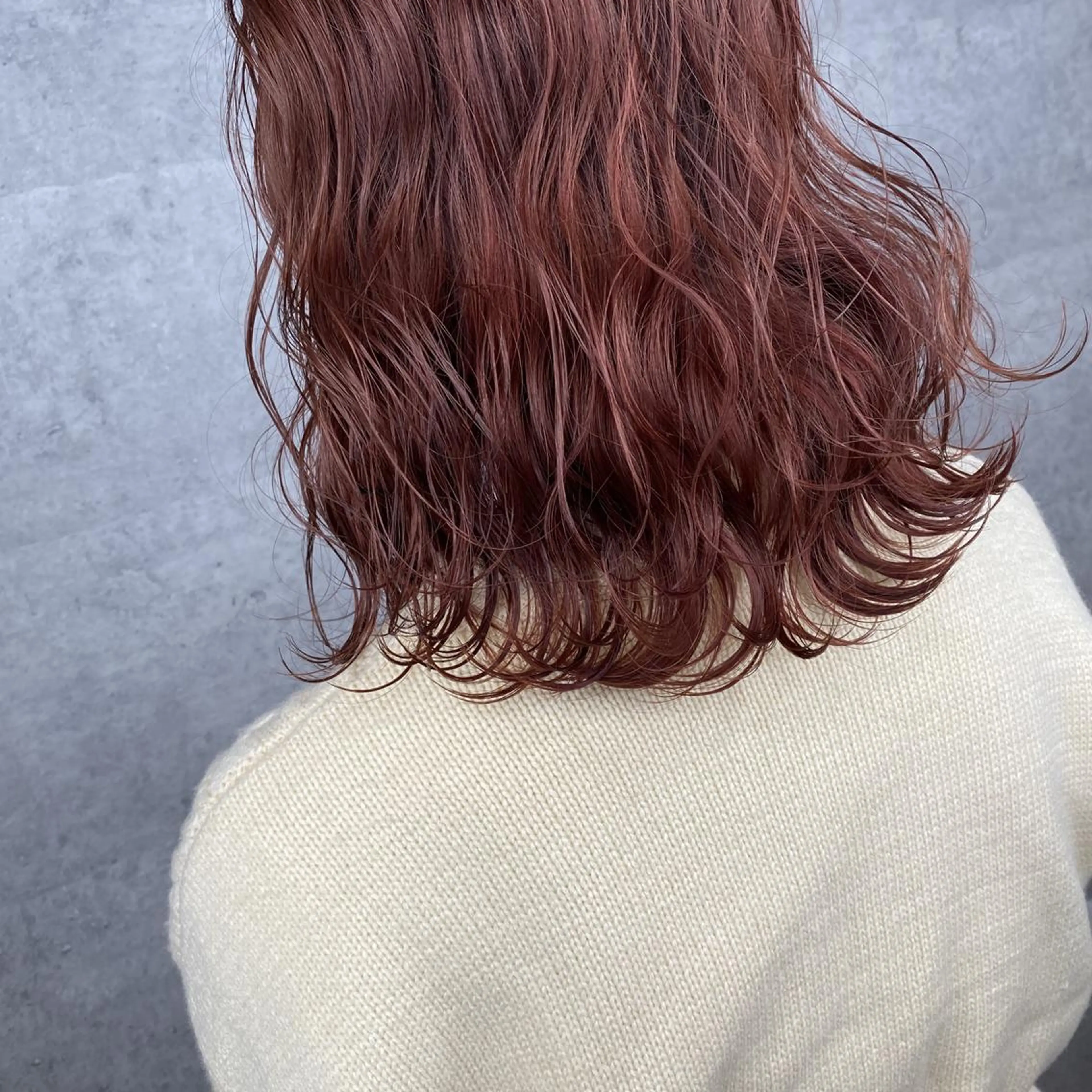 ミディアム カラー _WHITE 天王寺のヘアスタイル