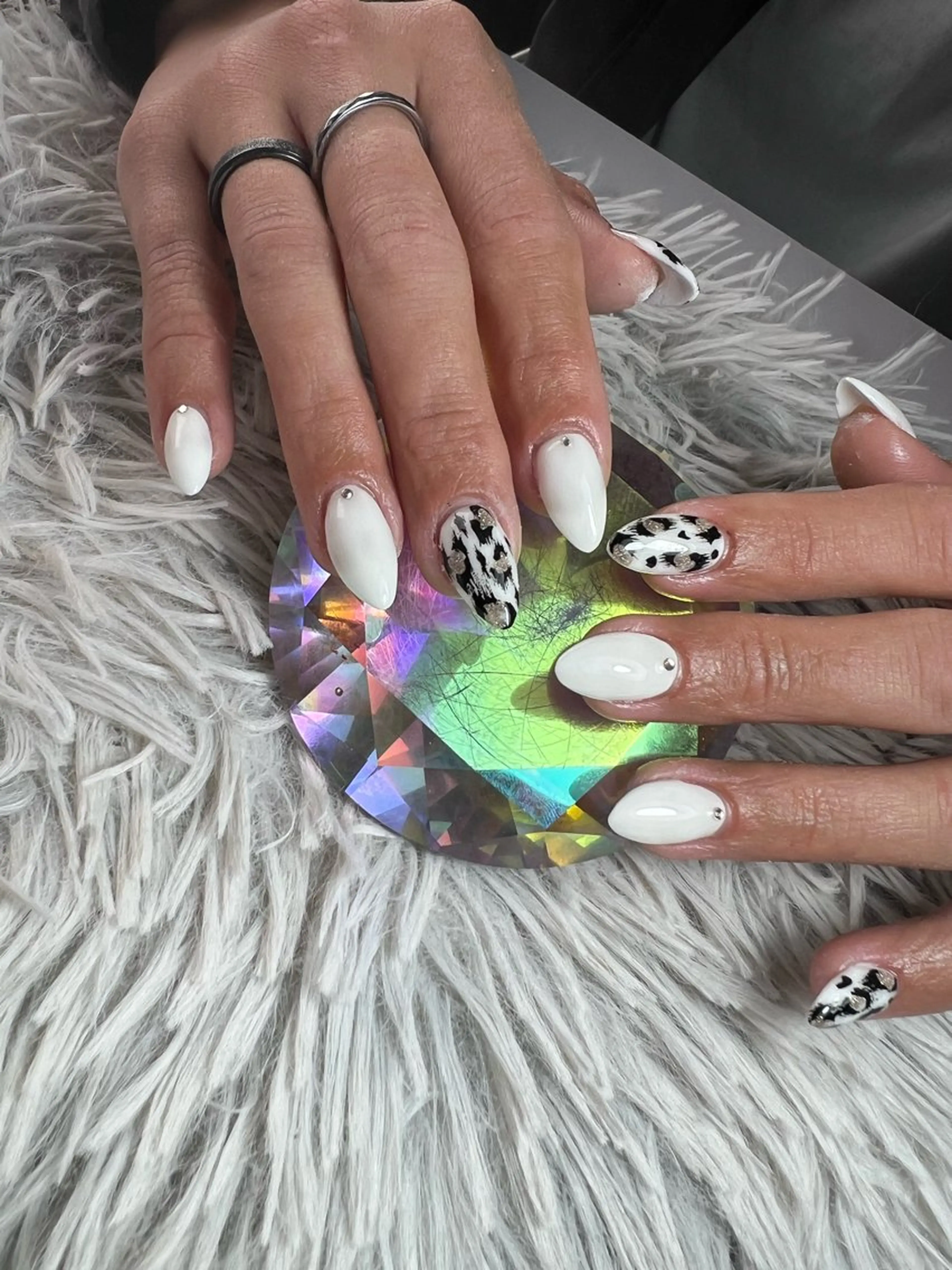 ネイル アニマル柄 スカルプネイル ハンドネイル シェヌネイル JURAのネイルデザイン