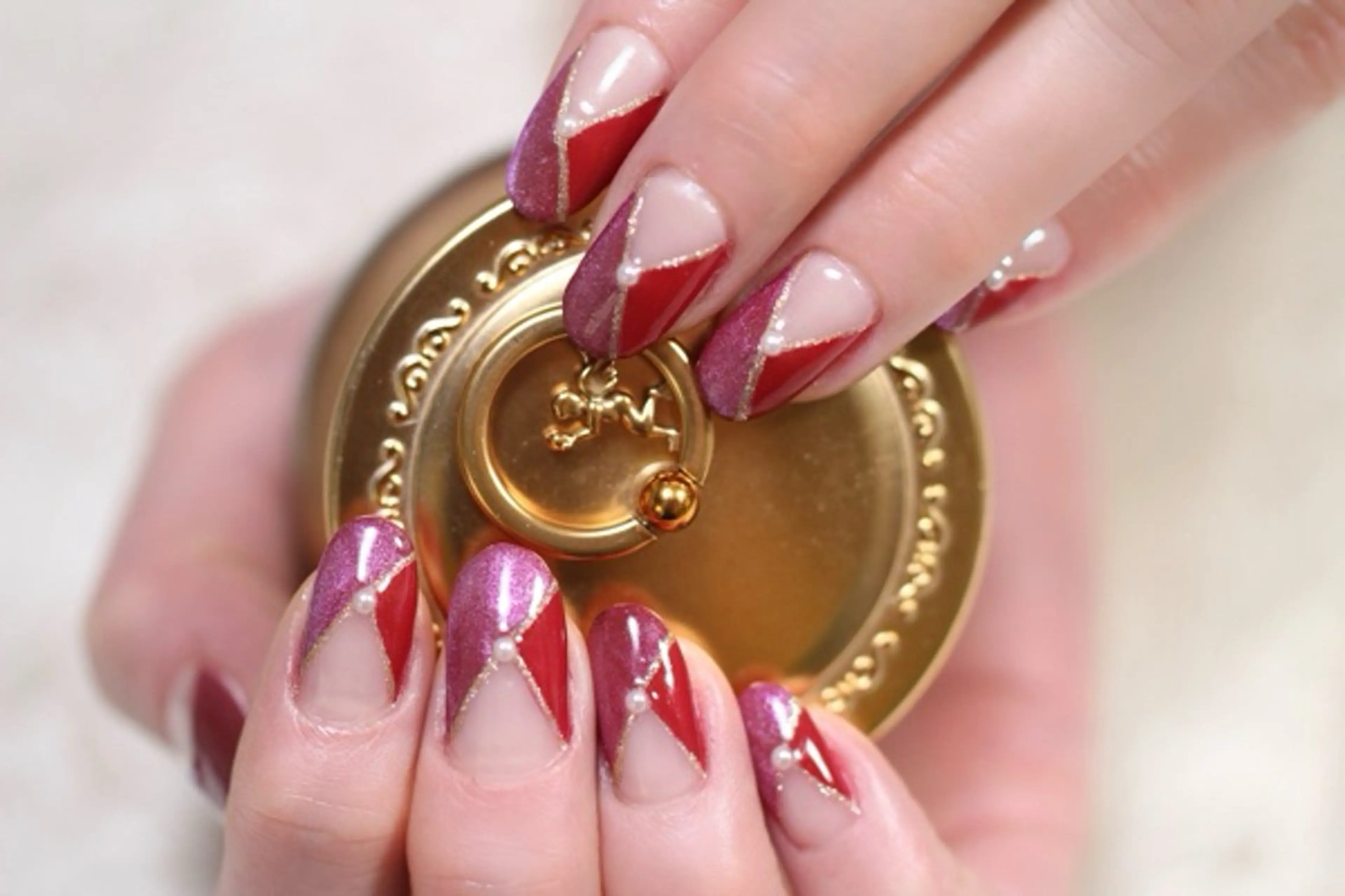 ネイル フレンチネイル ジェルネイル ママリンド　志村坂上店所属・しみ えんのネイルデザイン