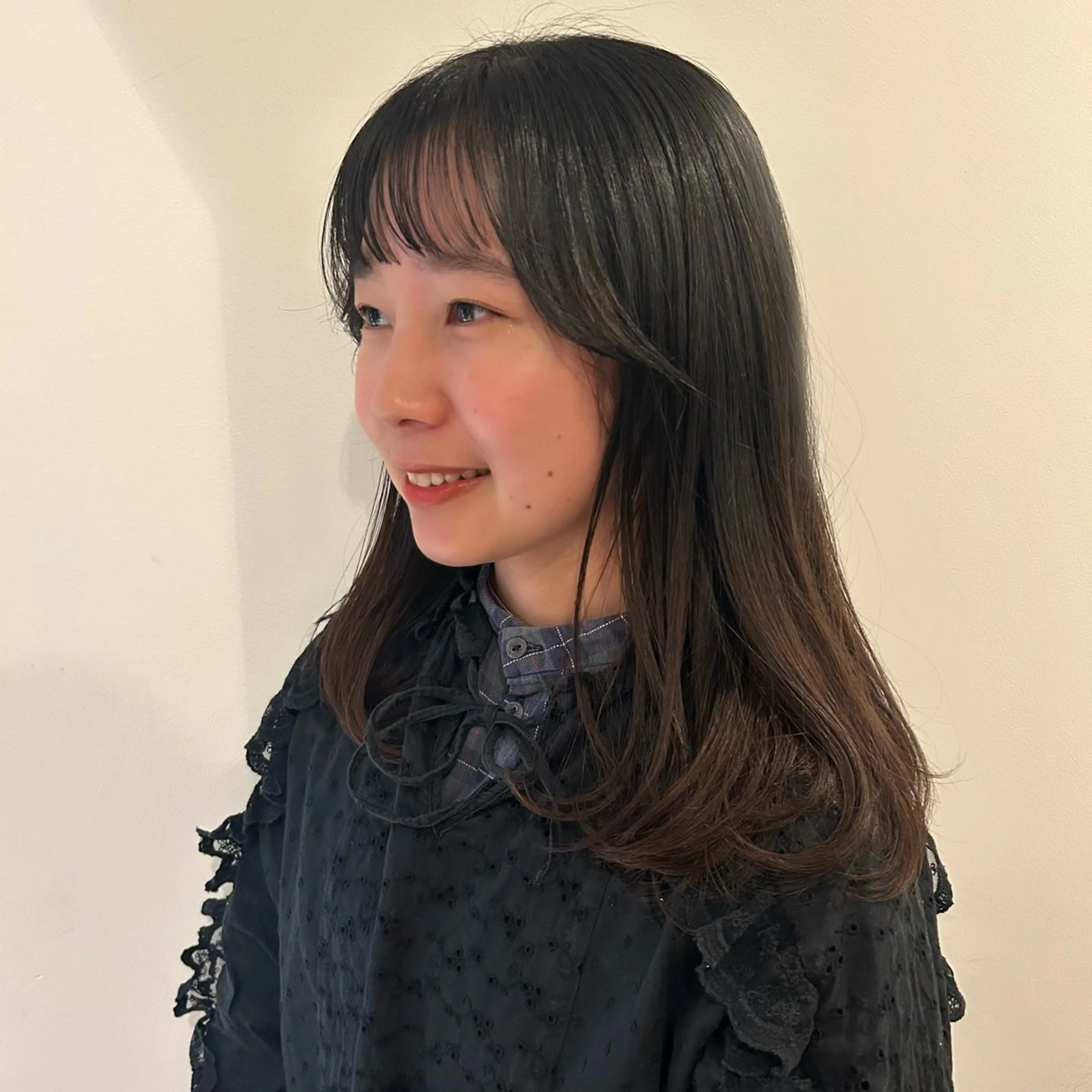 セミロング Riko/ カットモデル募集中のヘアスタイル