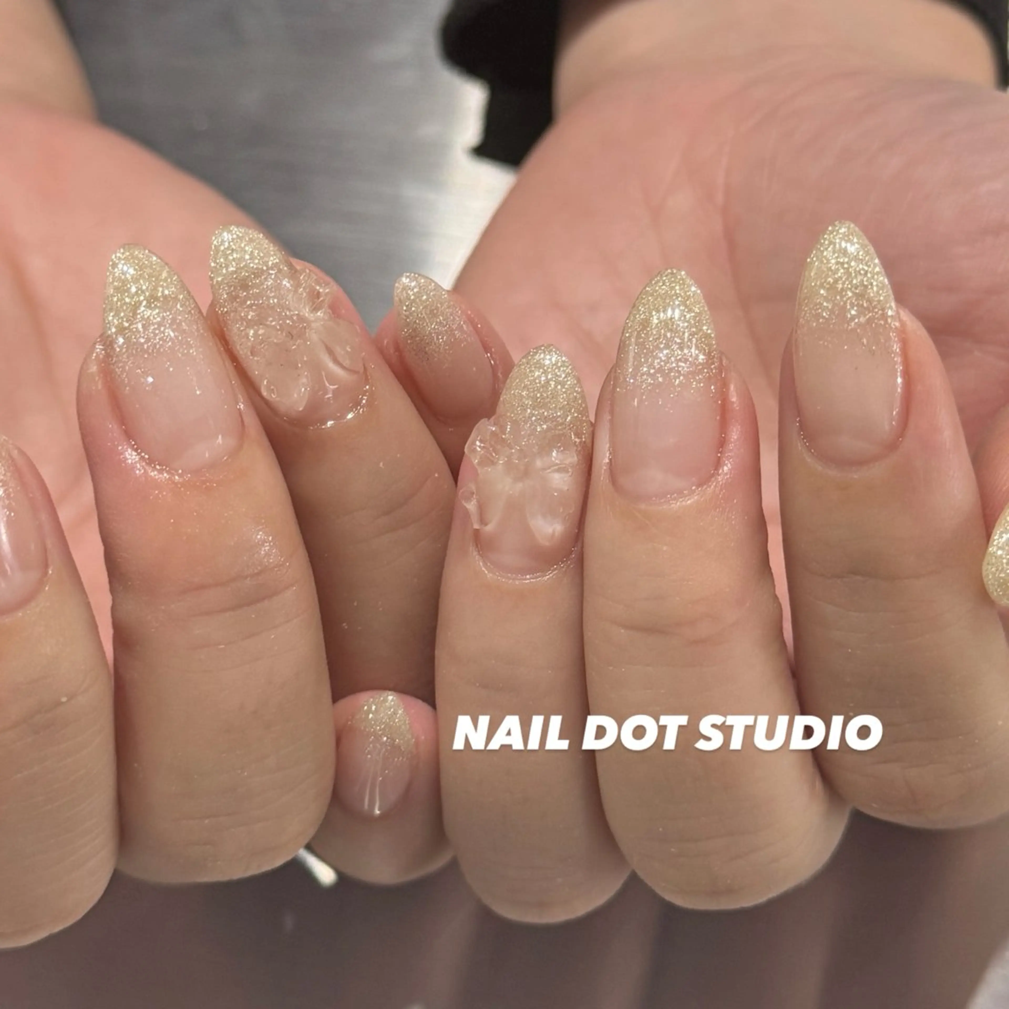 ネイル ハンドネイル NAILDOTSTU DIO SEINAのネイルデザイン