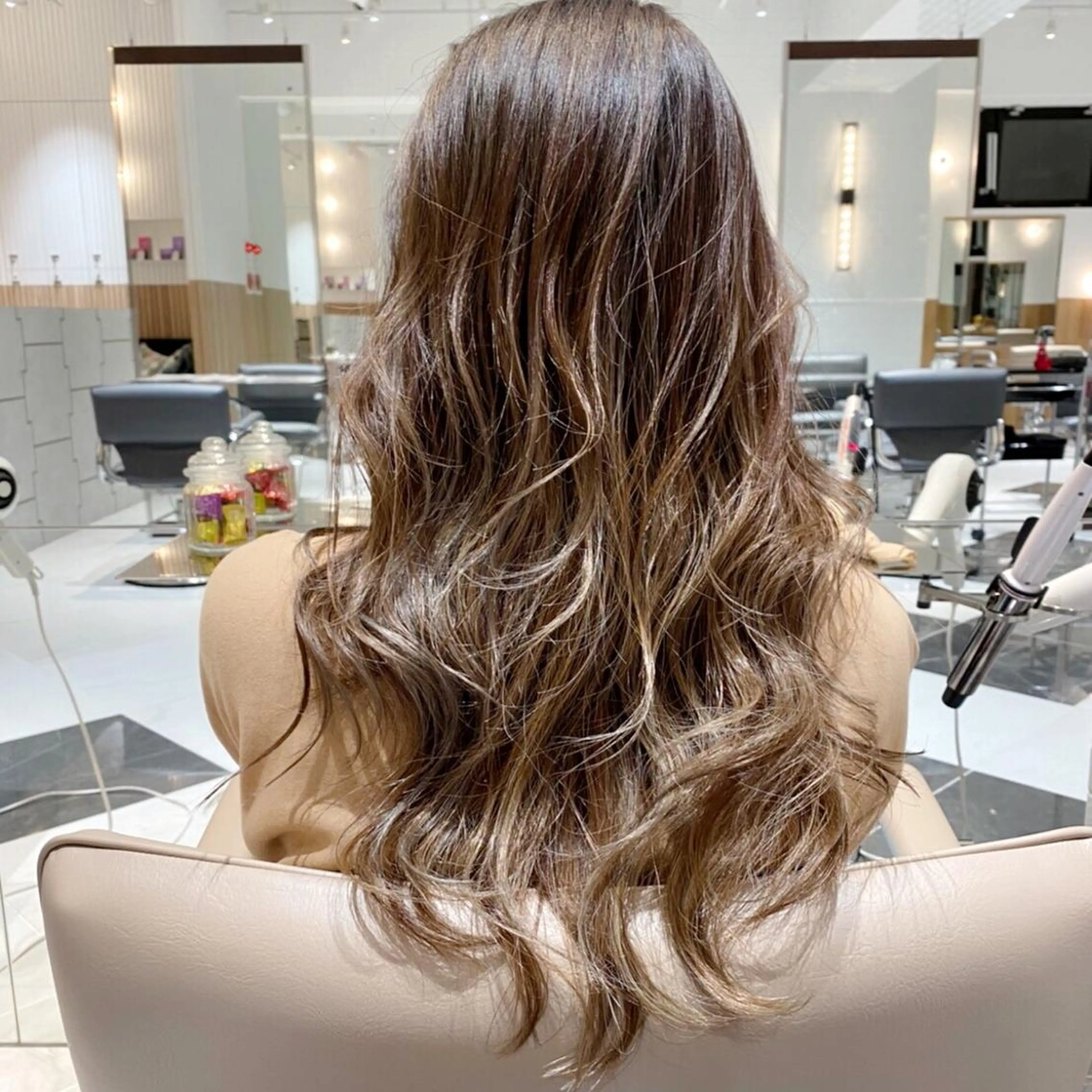 ロング カラー ベージュカラー ハイライトカラー 外国人風カラー ハイライト ボブ/ハイトーン 立川loose 下田のヘアスタイル