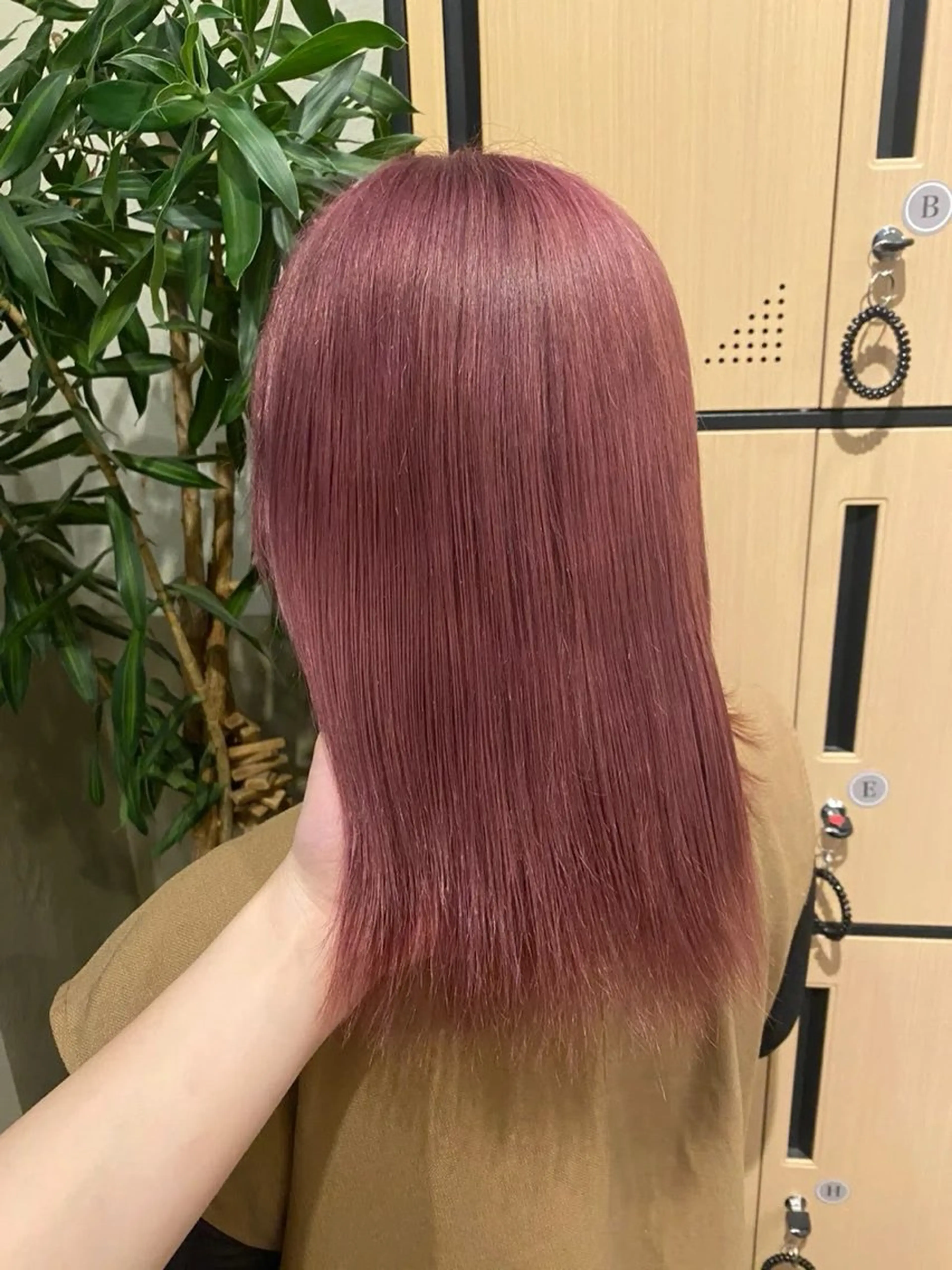 ミディアム カラー カット ヘアカラー トリートメント 透明感カラー/ 小顔カット/ミヅキのヘアスタイル