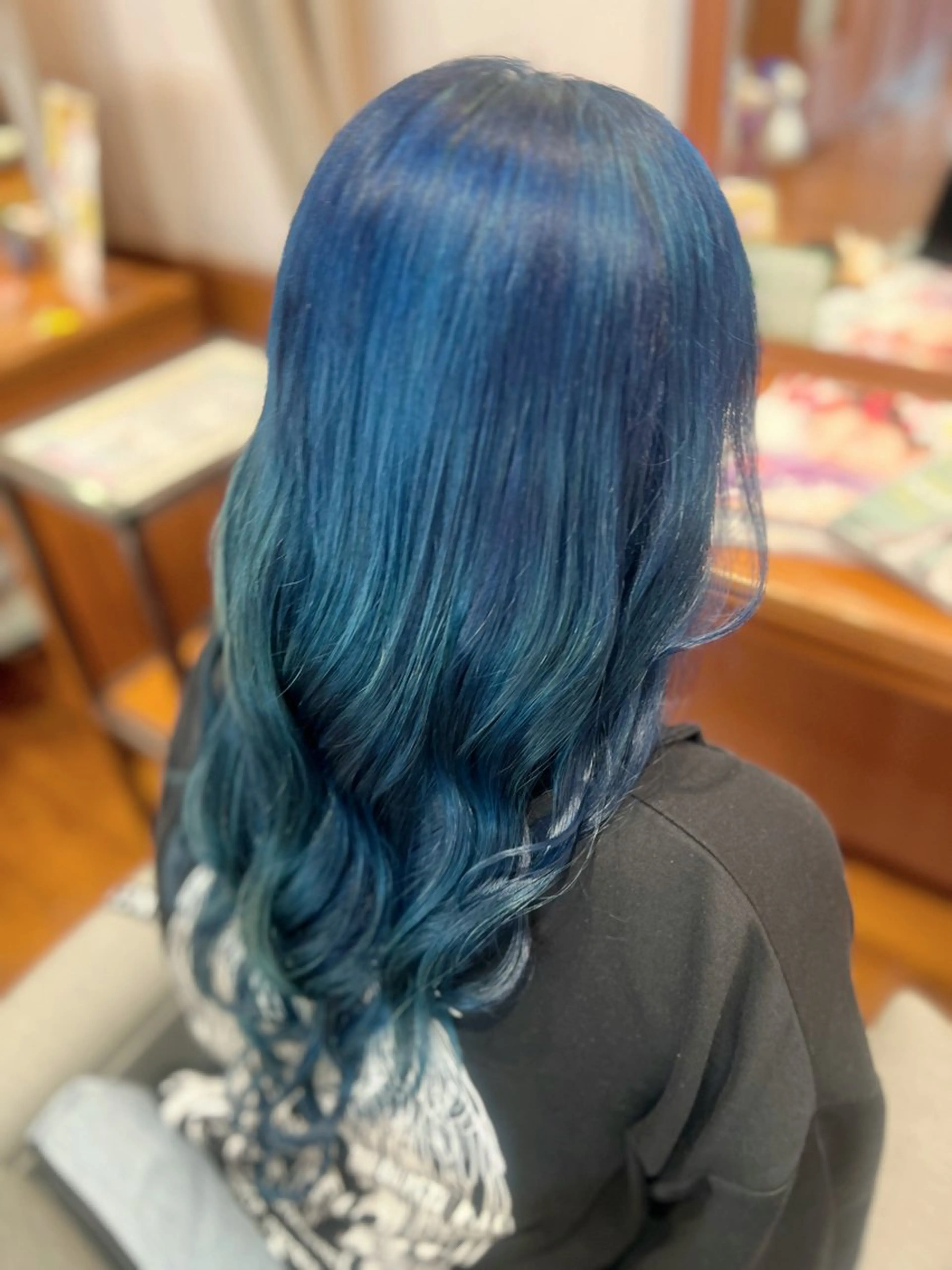 ロング カラー ダブルカラー グラースアンジュ浦和ワシントンホテル店所属・新井 愛佳のヘアスタイル