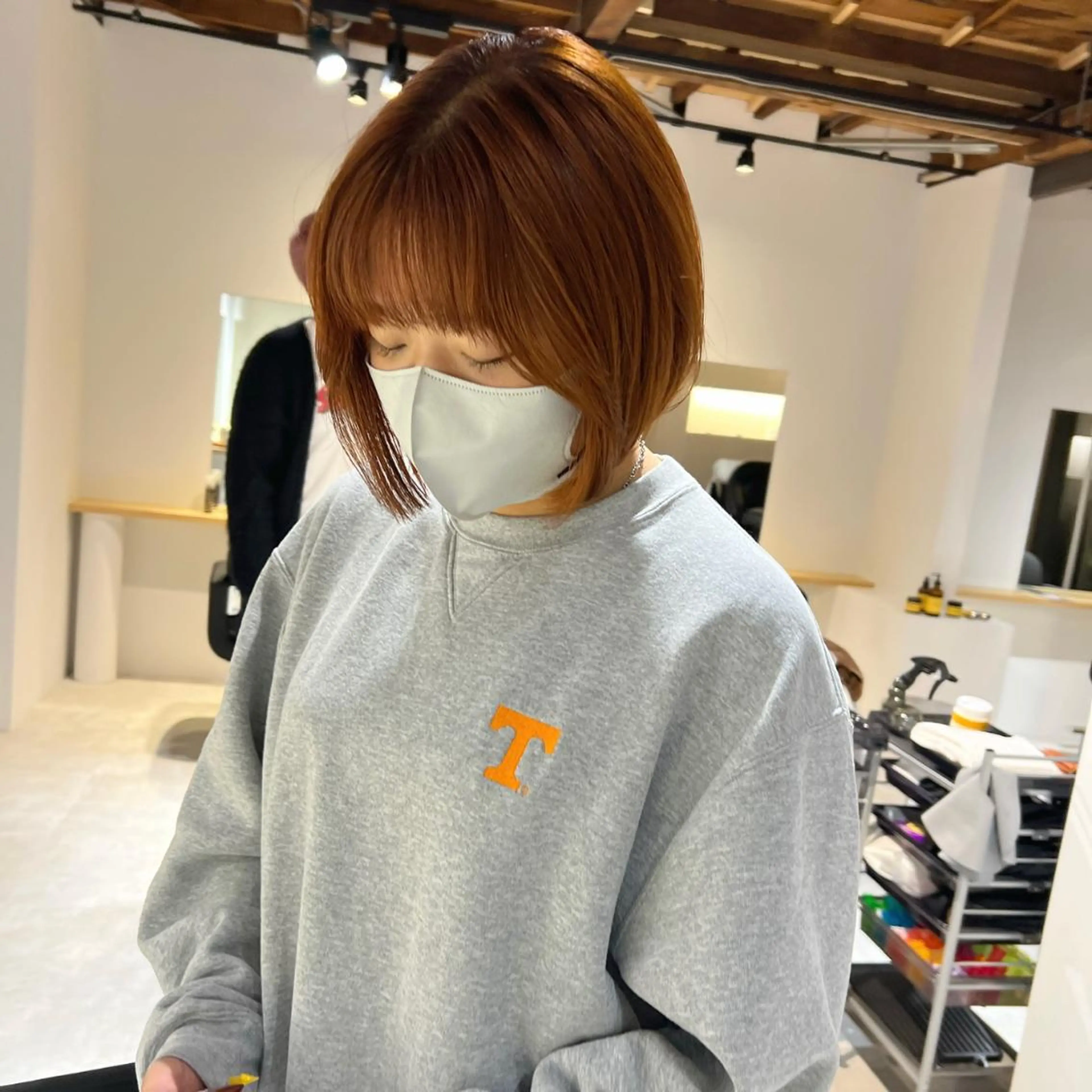 ショート カラー ブリーチ ブリーチなしカラー io濱川 遥のヘアスタイル