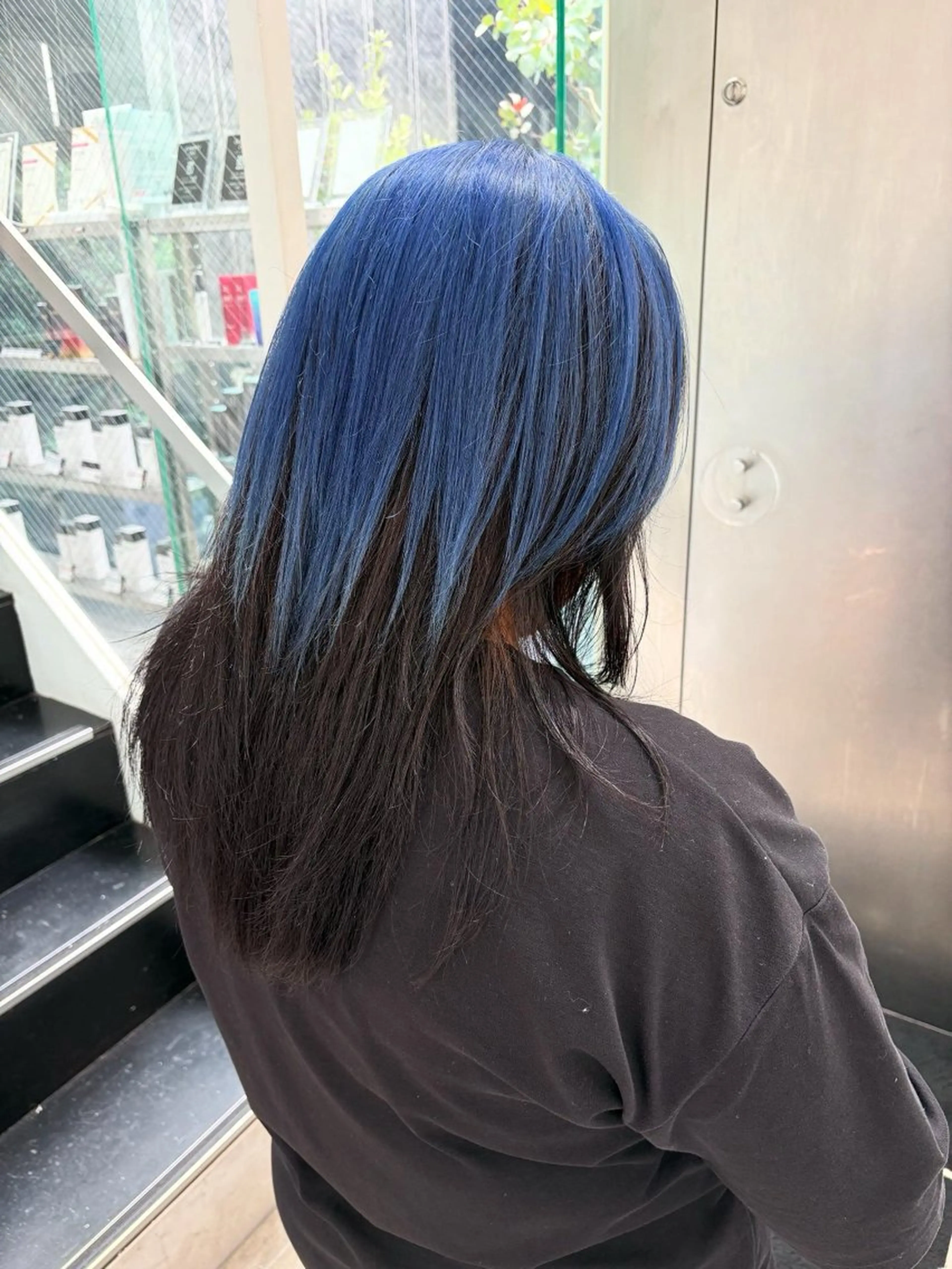 ロング カラー ブルーカラー インナーカラー ロング ウルフカット カット ヘアカラー トリートメント インナーカラー/天神 ブリーチ/吉田のヘアスタイル