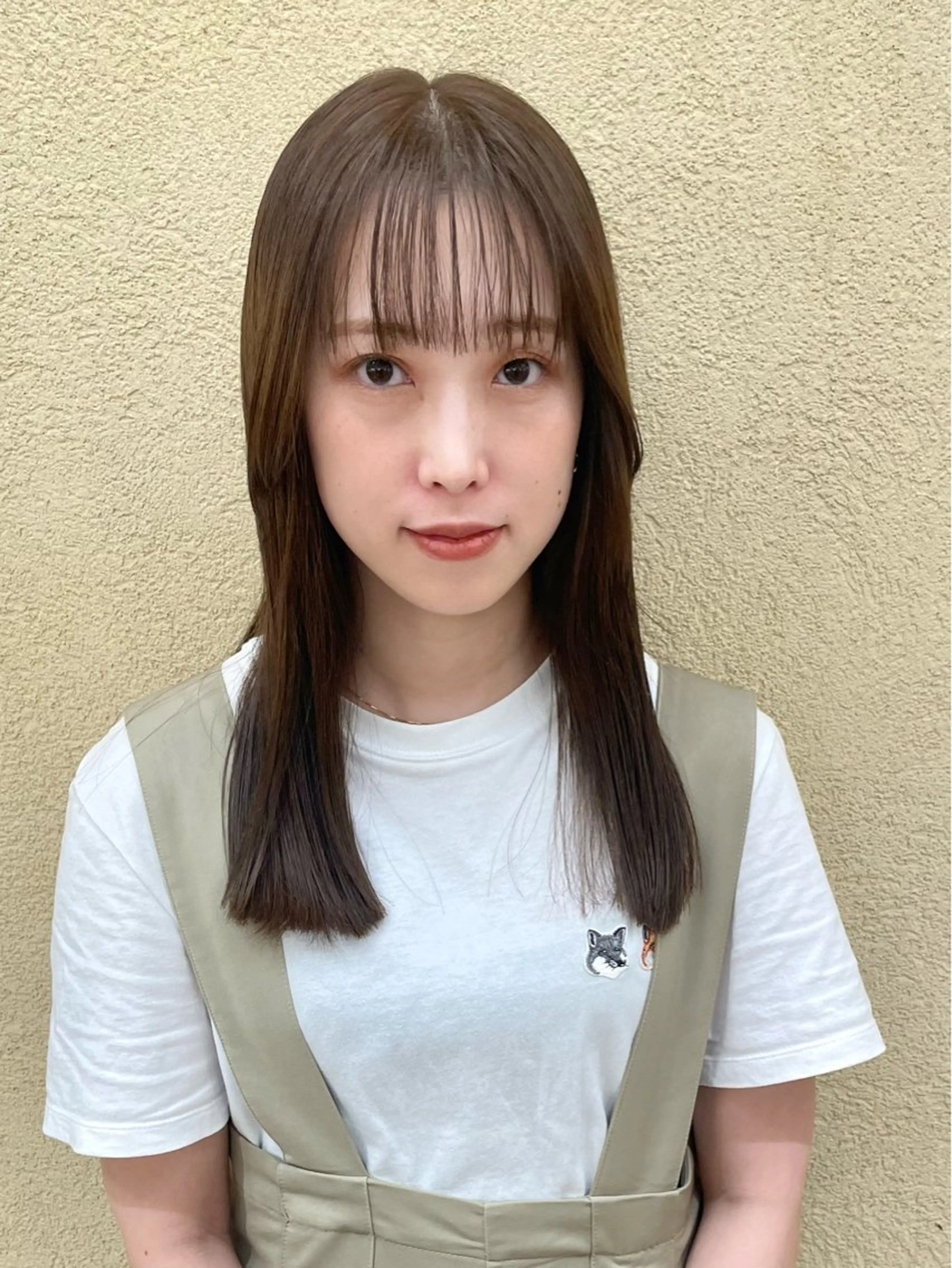 セミロング カラー 塩谷 雪花のヘアスタイル