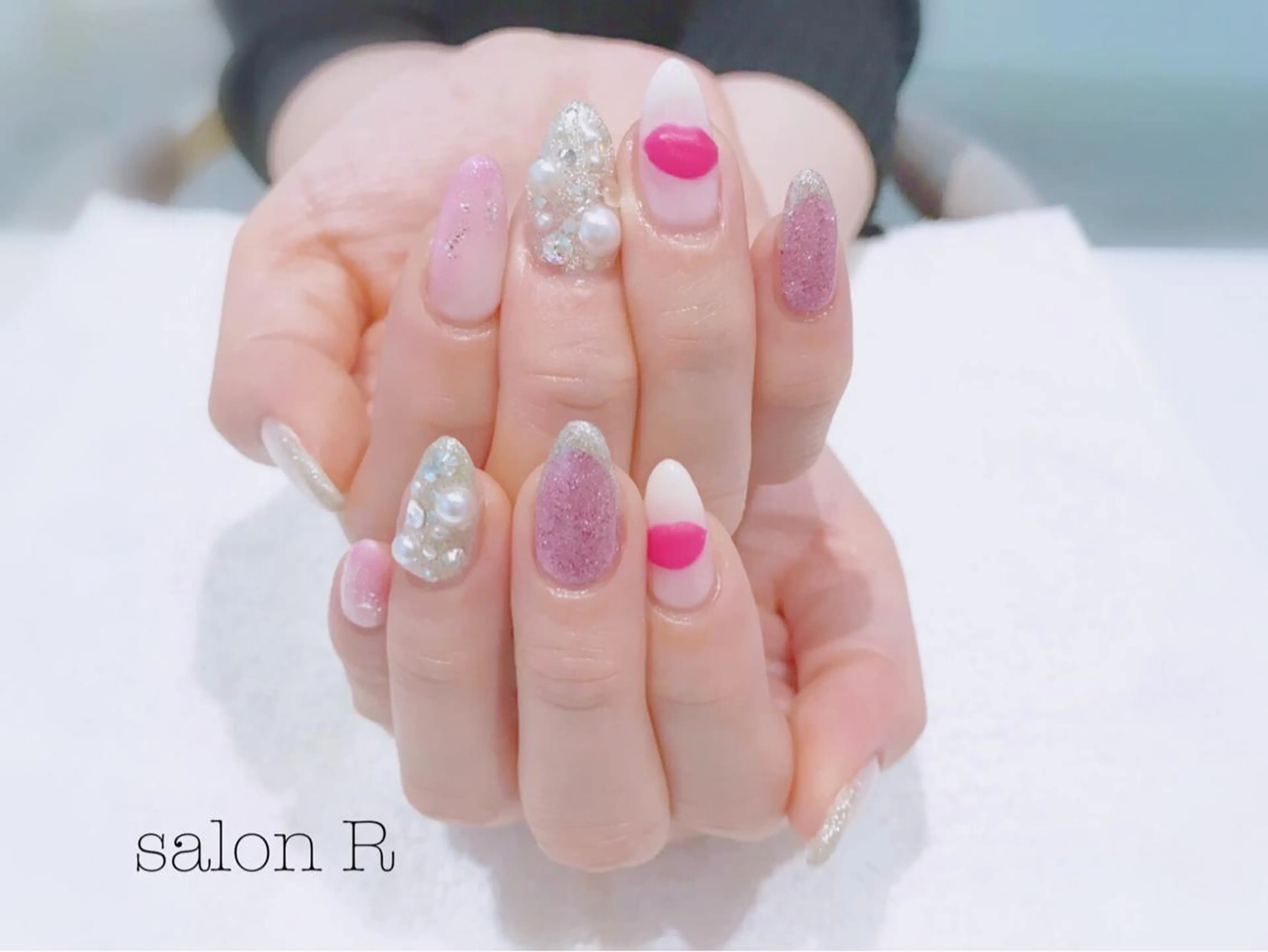 ネイル カジュアル Re Pearl～コーディネートサロン～ 市駅前店所属・NARUMI HYODOのネイルデザイン