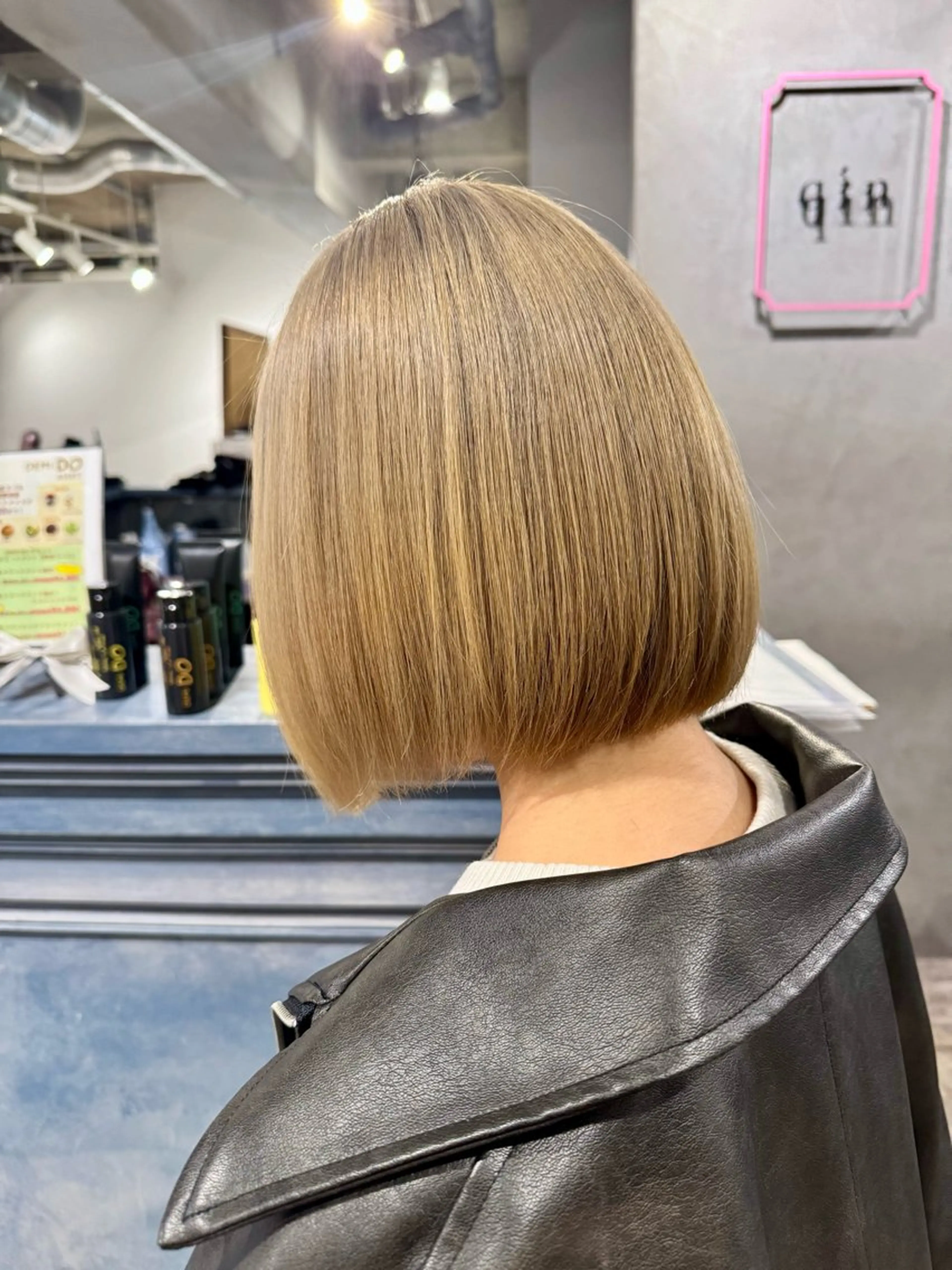 ミディアム カラー ベージュカラー ブリーチ トリートメント ヘアカラー qin所属・qin／ 天海／Amamiのヘアスタイル