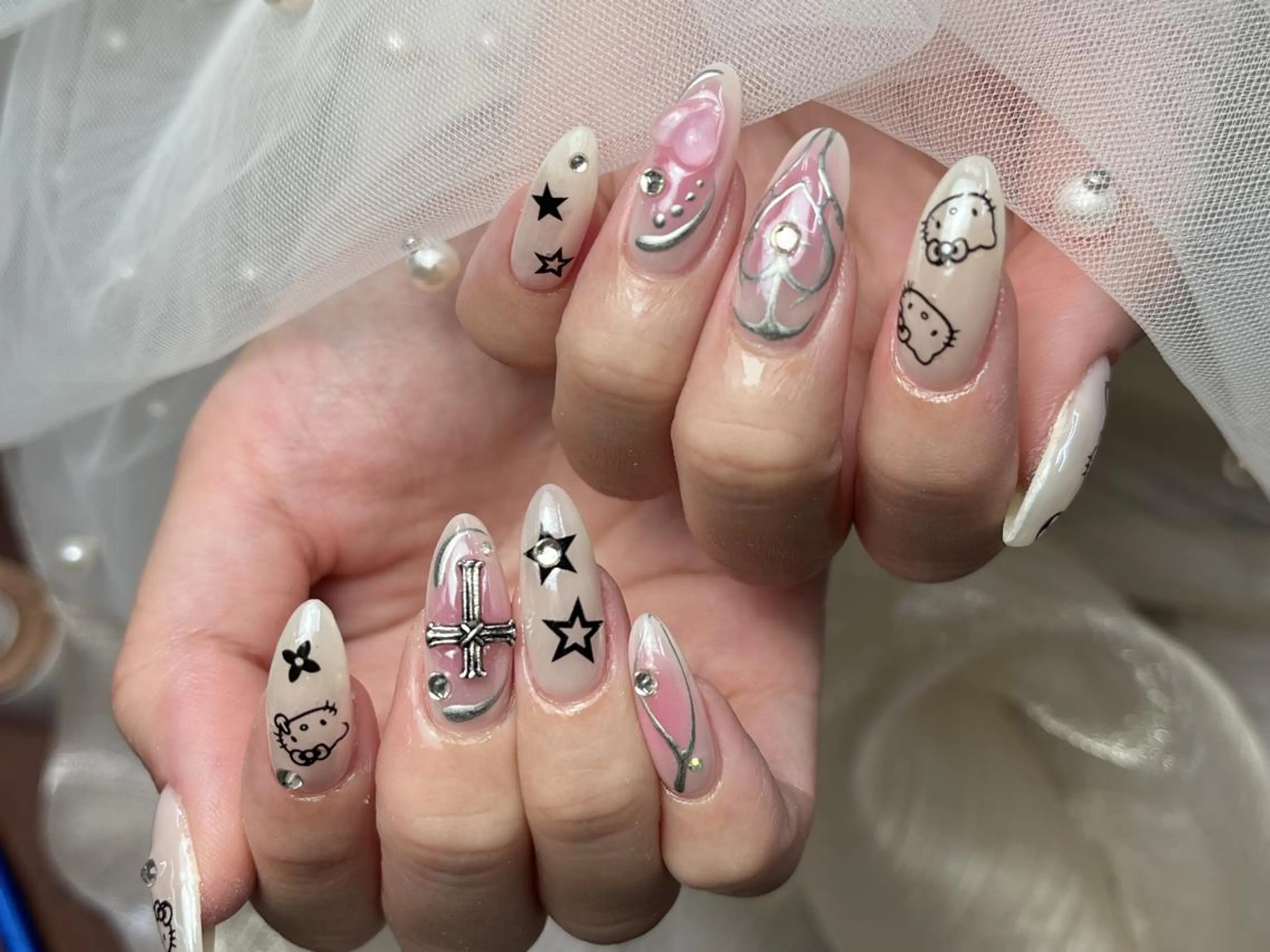 ネイル アートネイル ガーリー ハンドネイル ToliyDeliy Nail Salonのネイルデザイン