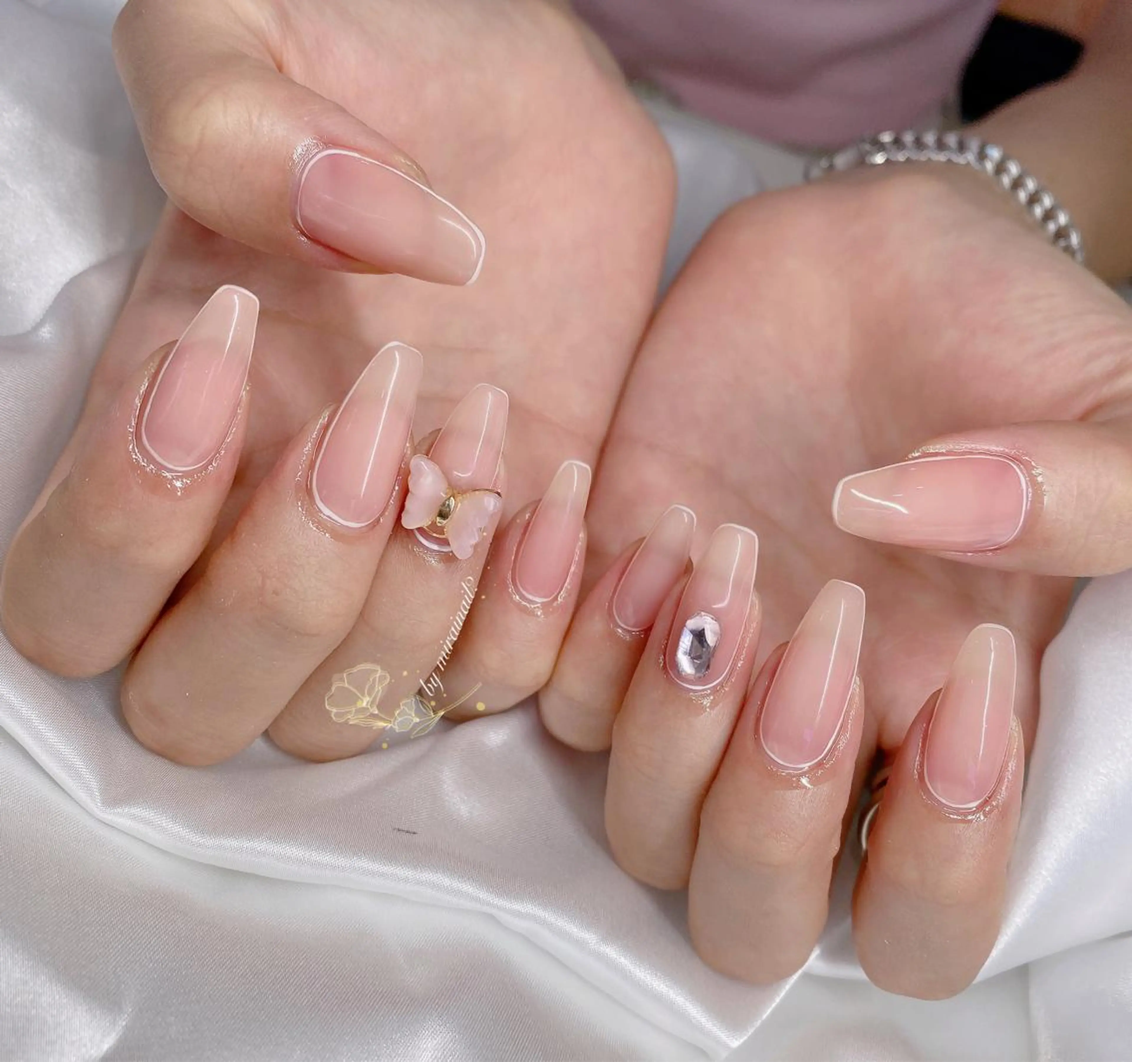 ネイル ネイルサロン 9Carats神田のネイルデザイン