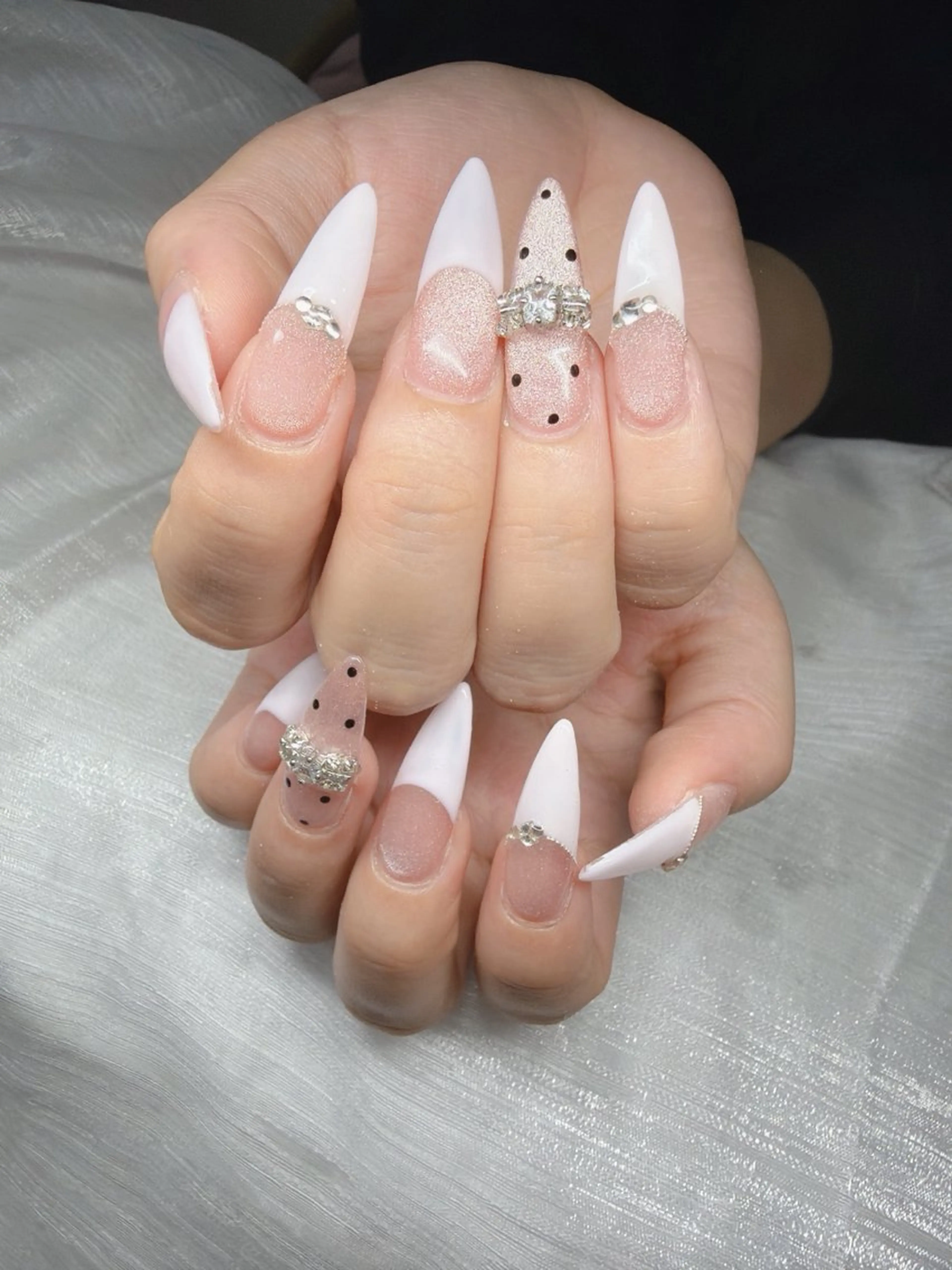 ネイル ハンドネイル Lee Nailsのネイルデザイン