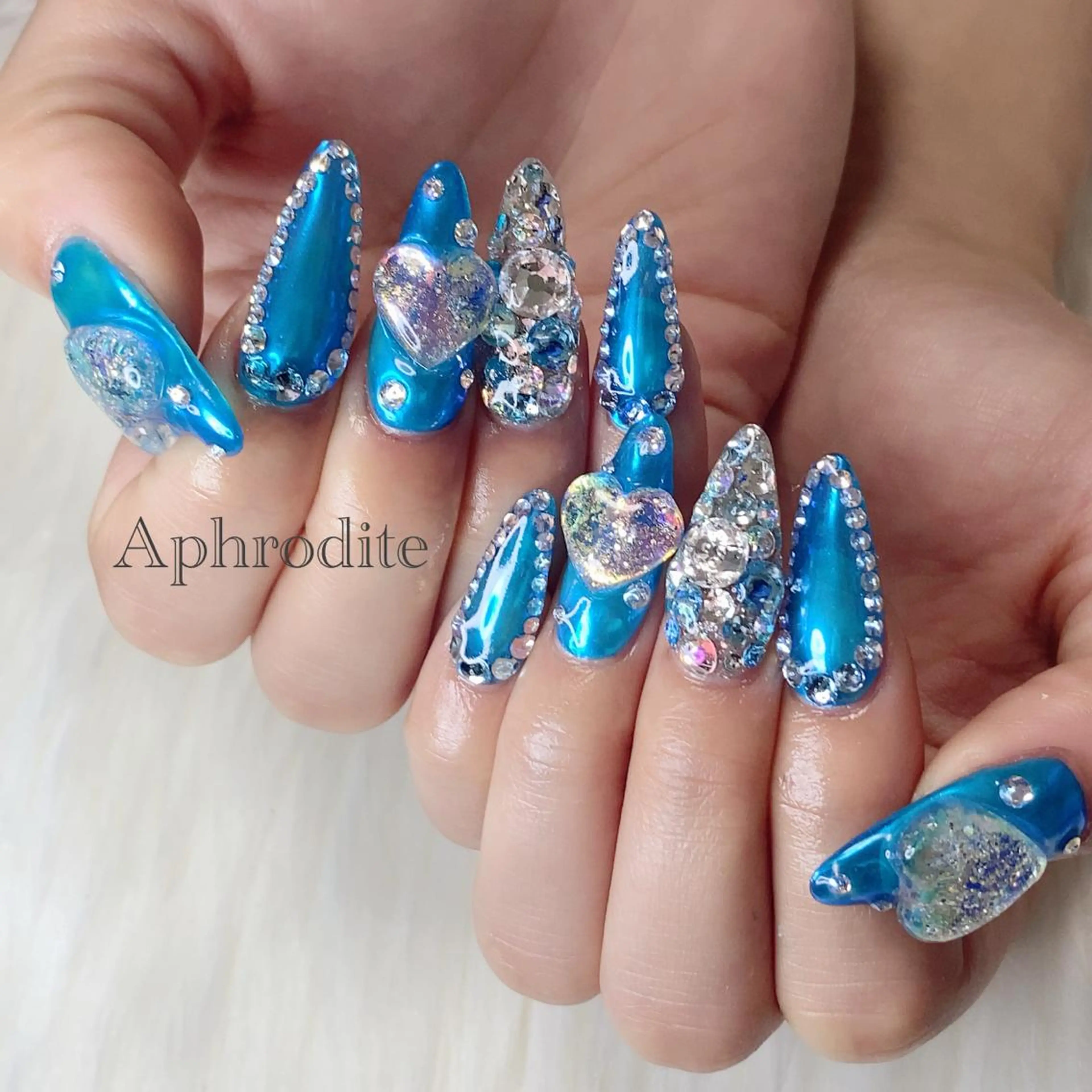 ネイル Aphrodite パラジェル認定サロンのネイルデザイン