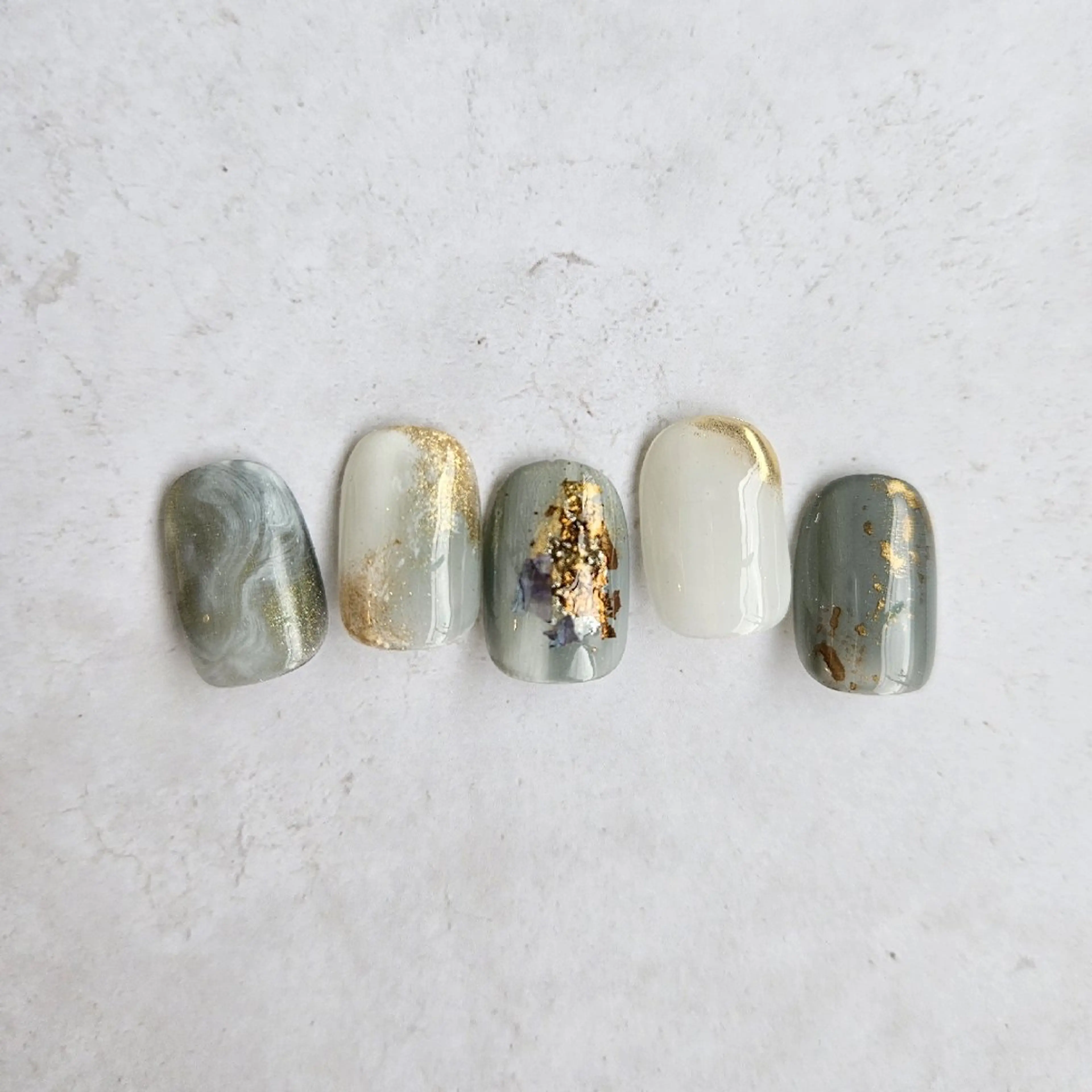 ネイル ジェルネイル キラキラネイル マグネットネイル ニュアンスネイル パラジェル ハンドネイル Nailsalon manoのネイルデザイン