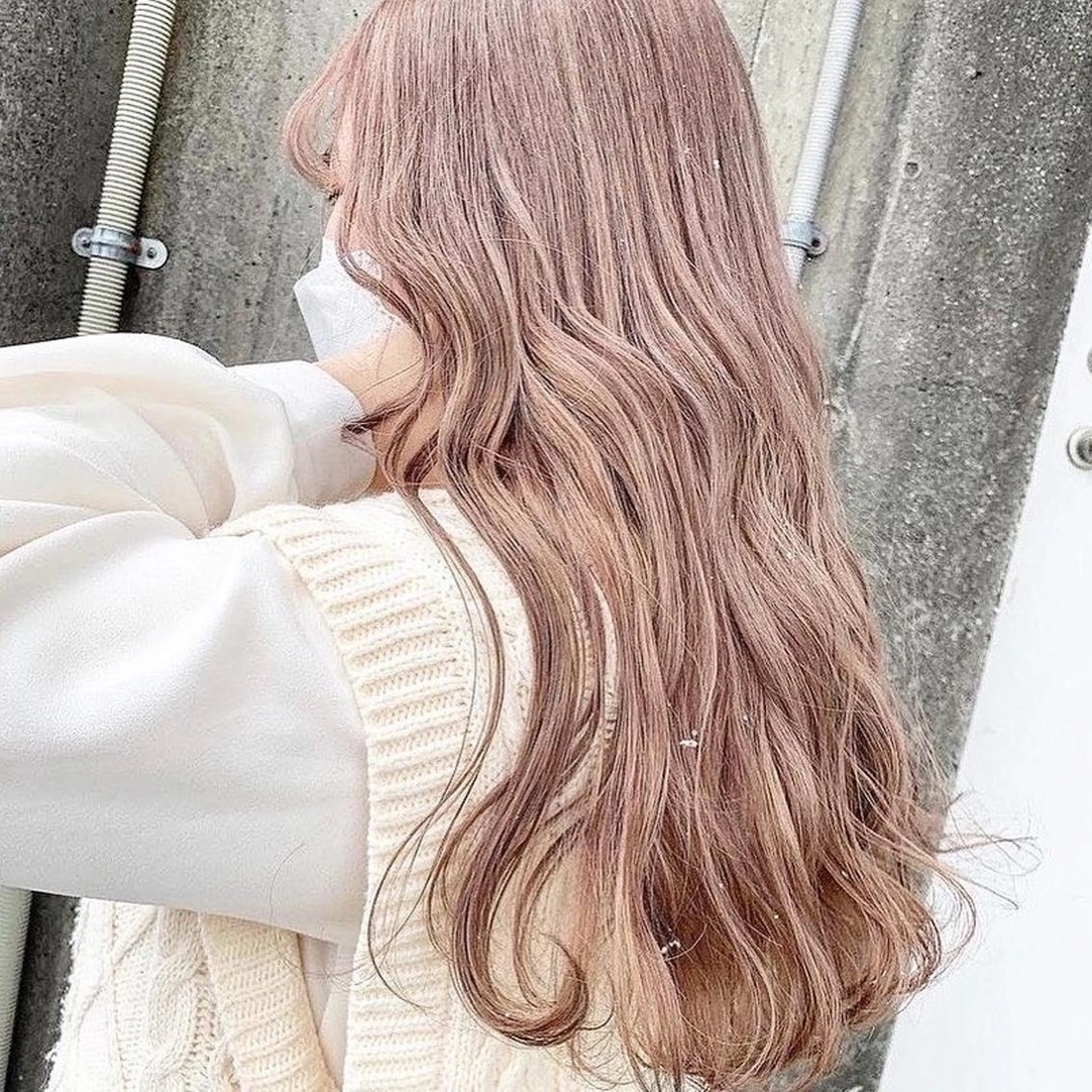 ロング くすみミルクティー／ ブラウン🪡TOWAのヘアスタイル