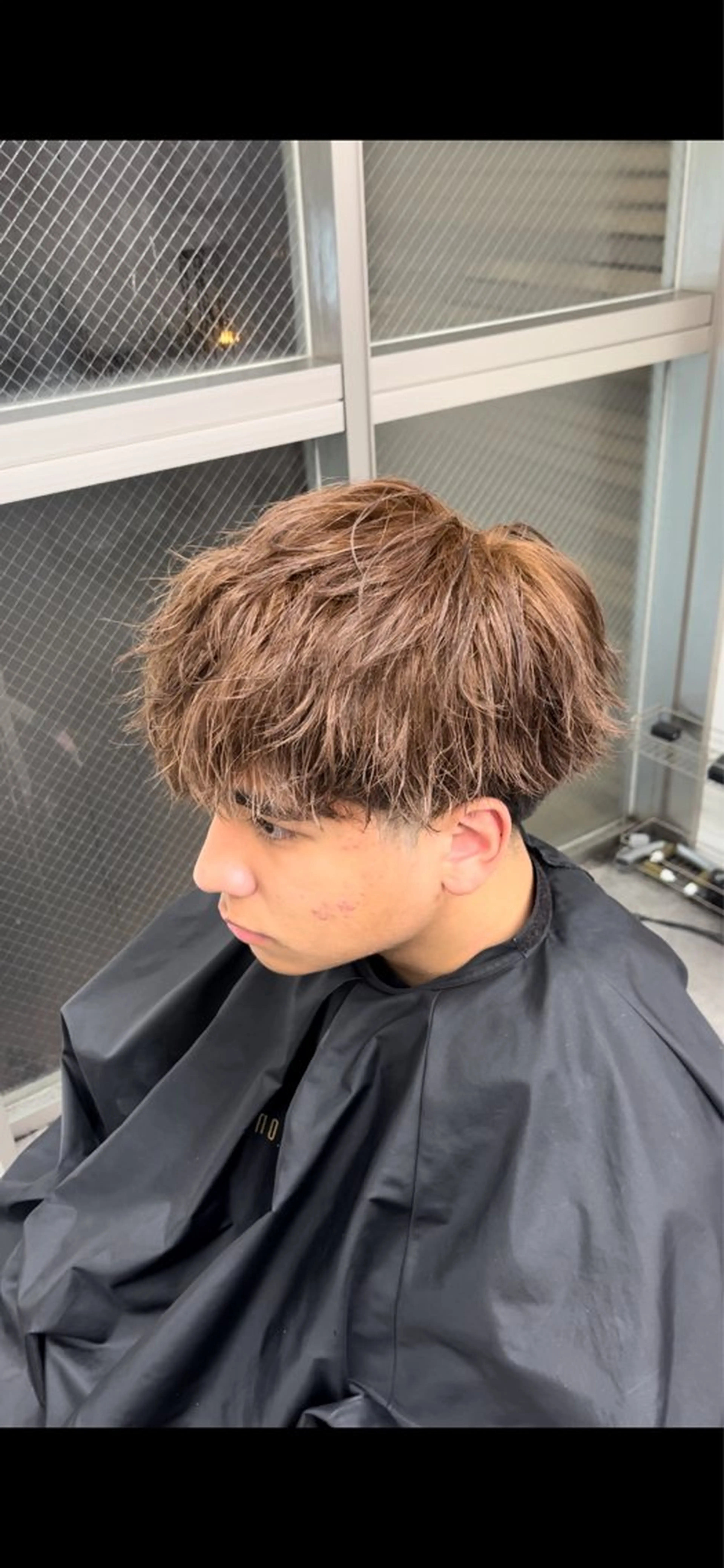 メンズハイトーン 北斗💍レイヤーのヘアスタイル