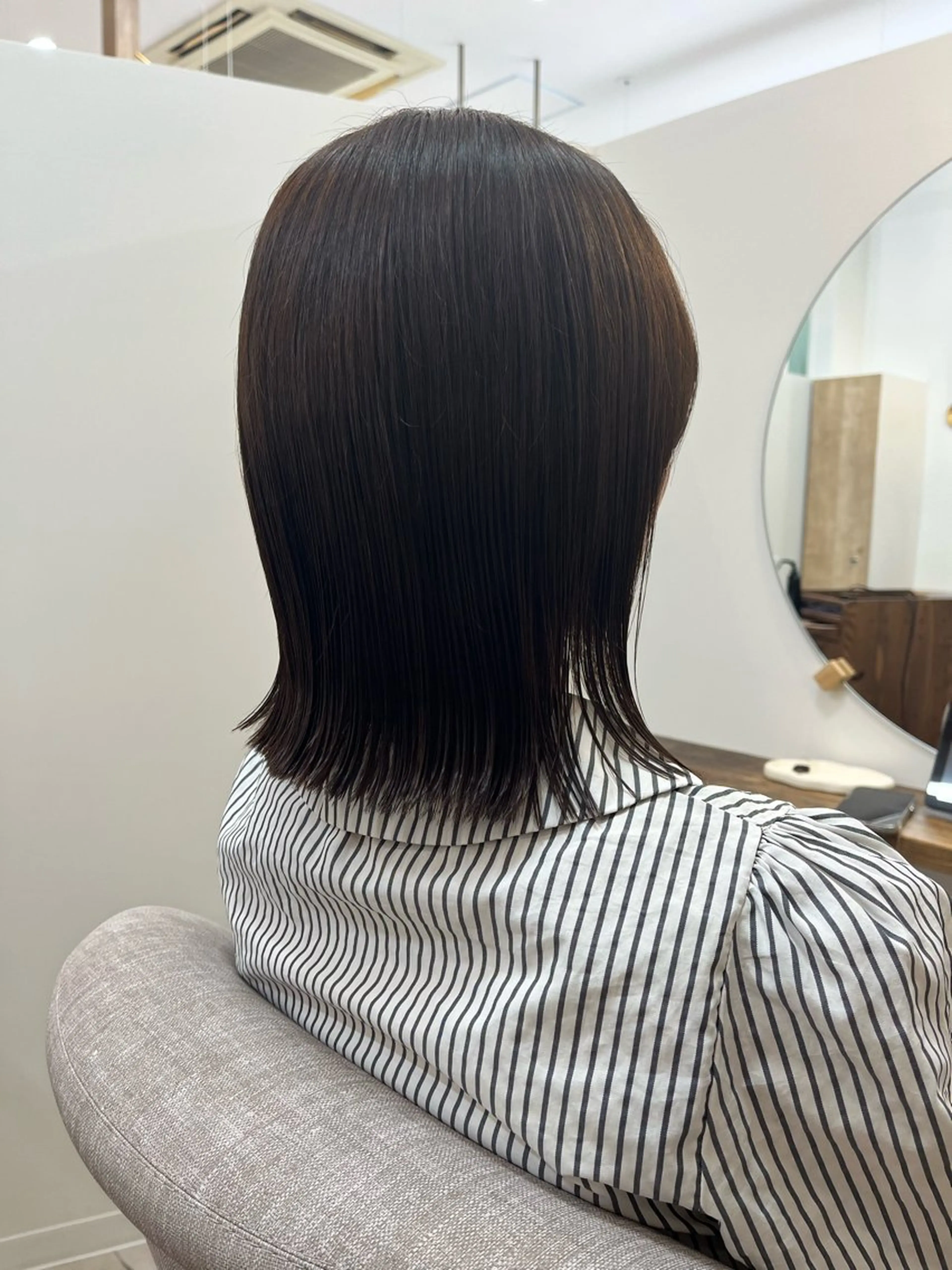 ミディアム ボブ 外ハネヘア Rian リアンのヘアスタイル