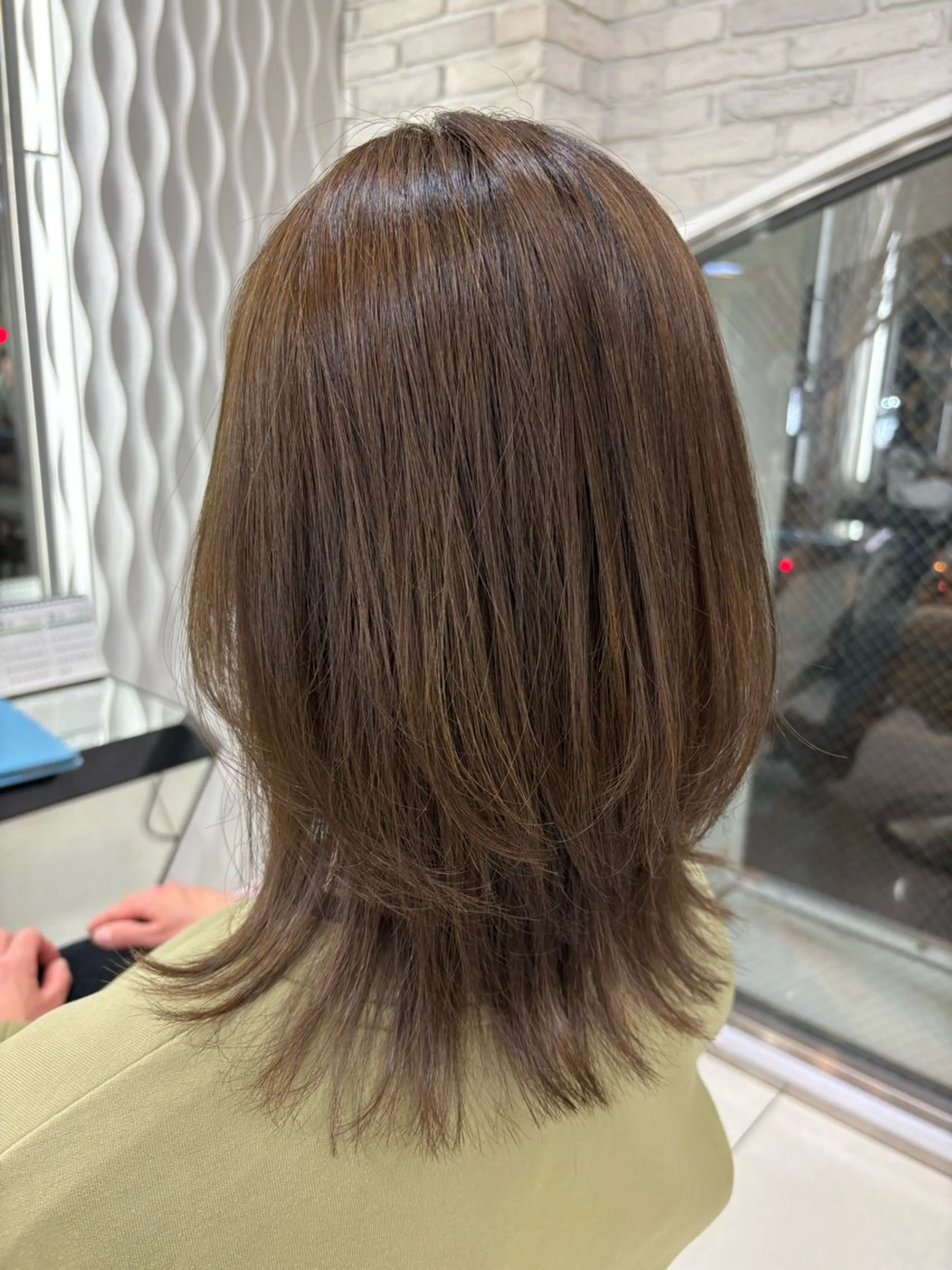 セミロング ABE SYOKAのヘアスタイル