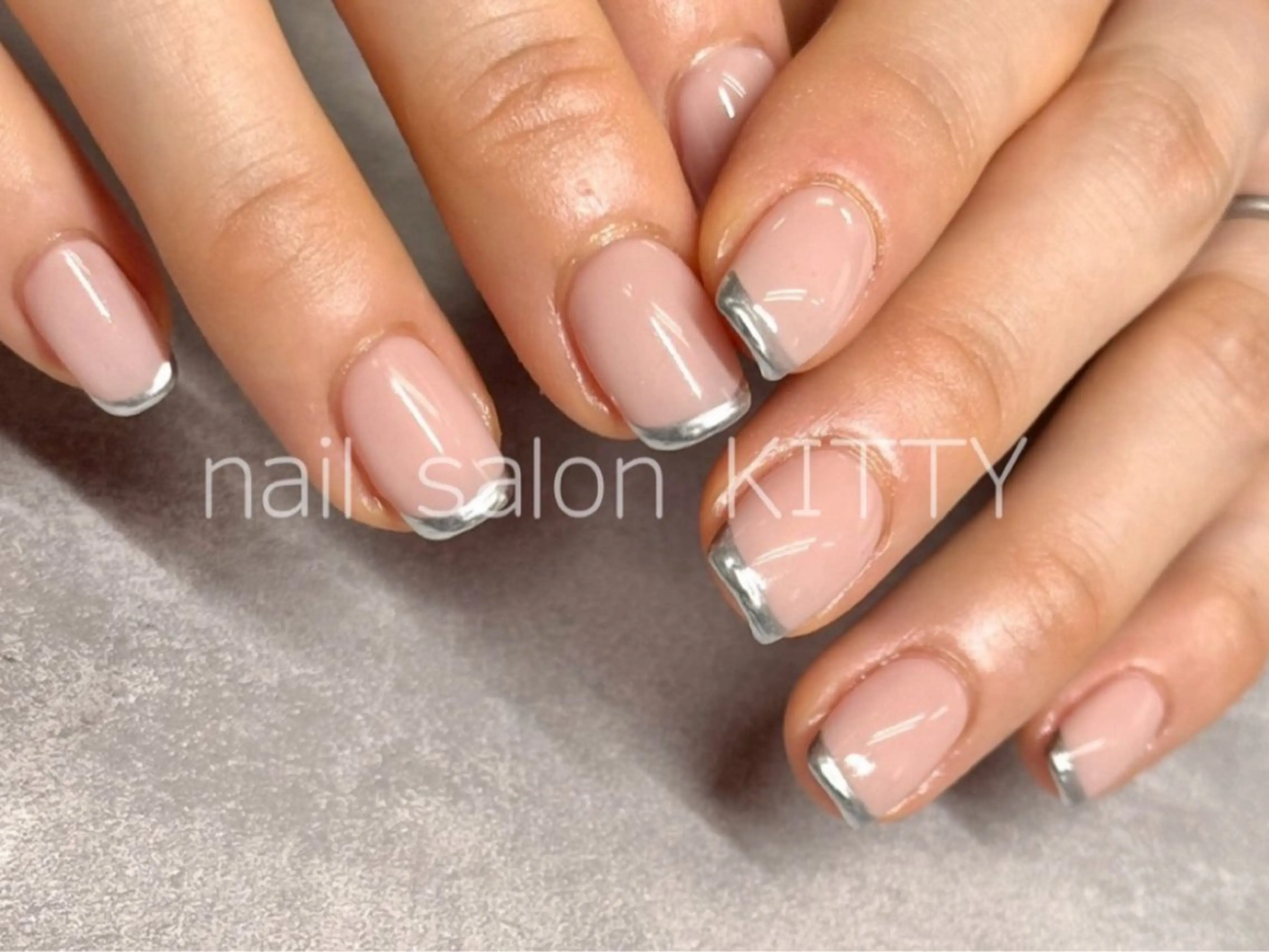 ネイル KITTY🕯️ AKIのネイルデザイン