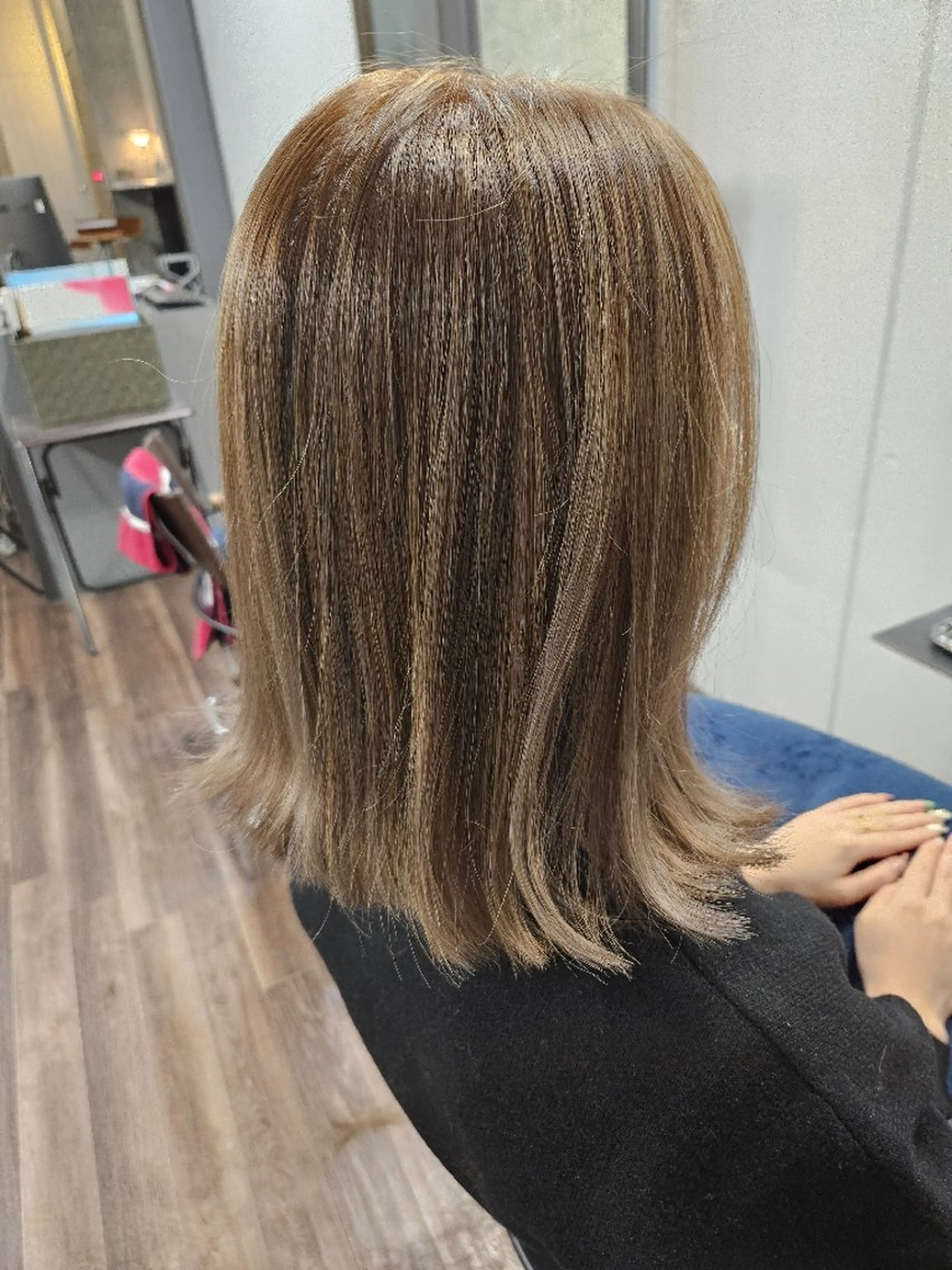 ミディアム カラー ハイライトカラー ハイライト カット ヘアカラー トリートメント terra✂️川嶋 大輔のヘアスタイル