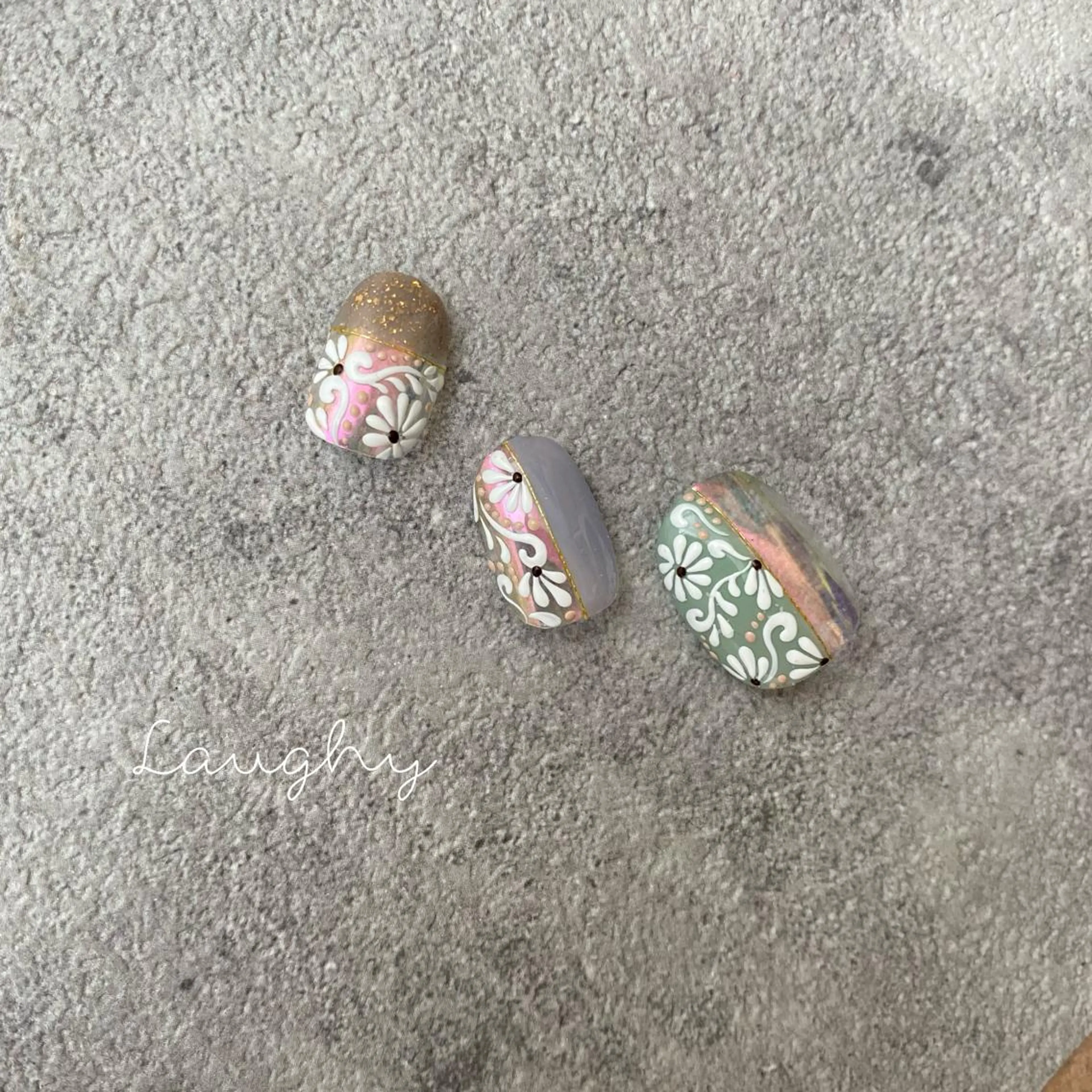 ネイル Nail Room Laughyのネイルデザイン
