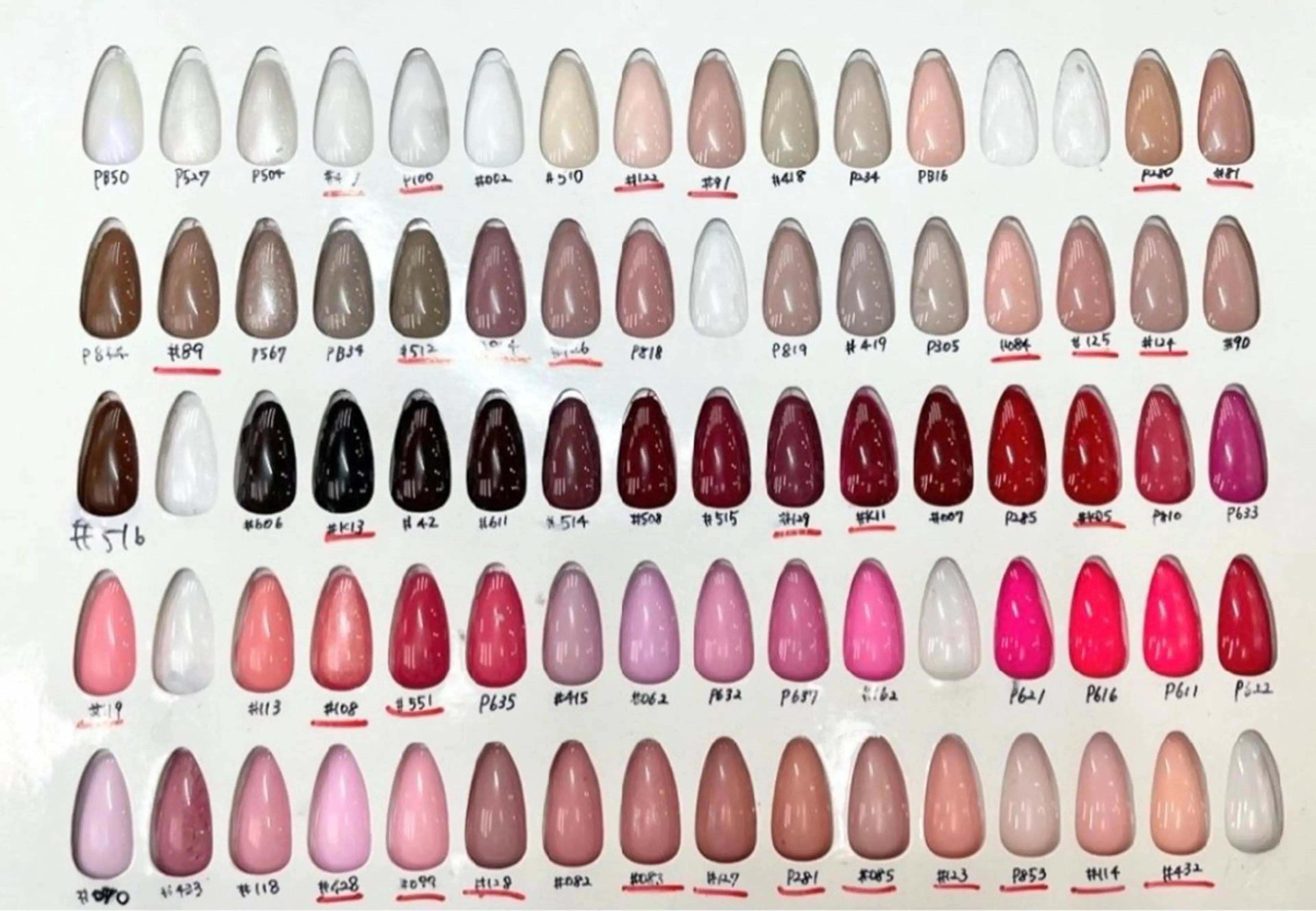 ネイル MAXKELLY MAIKAのネイルデザイン